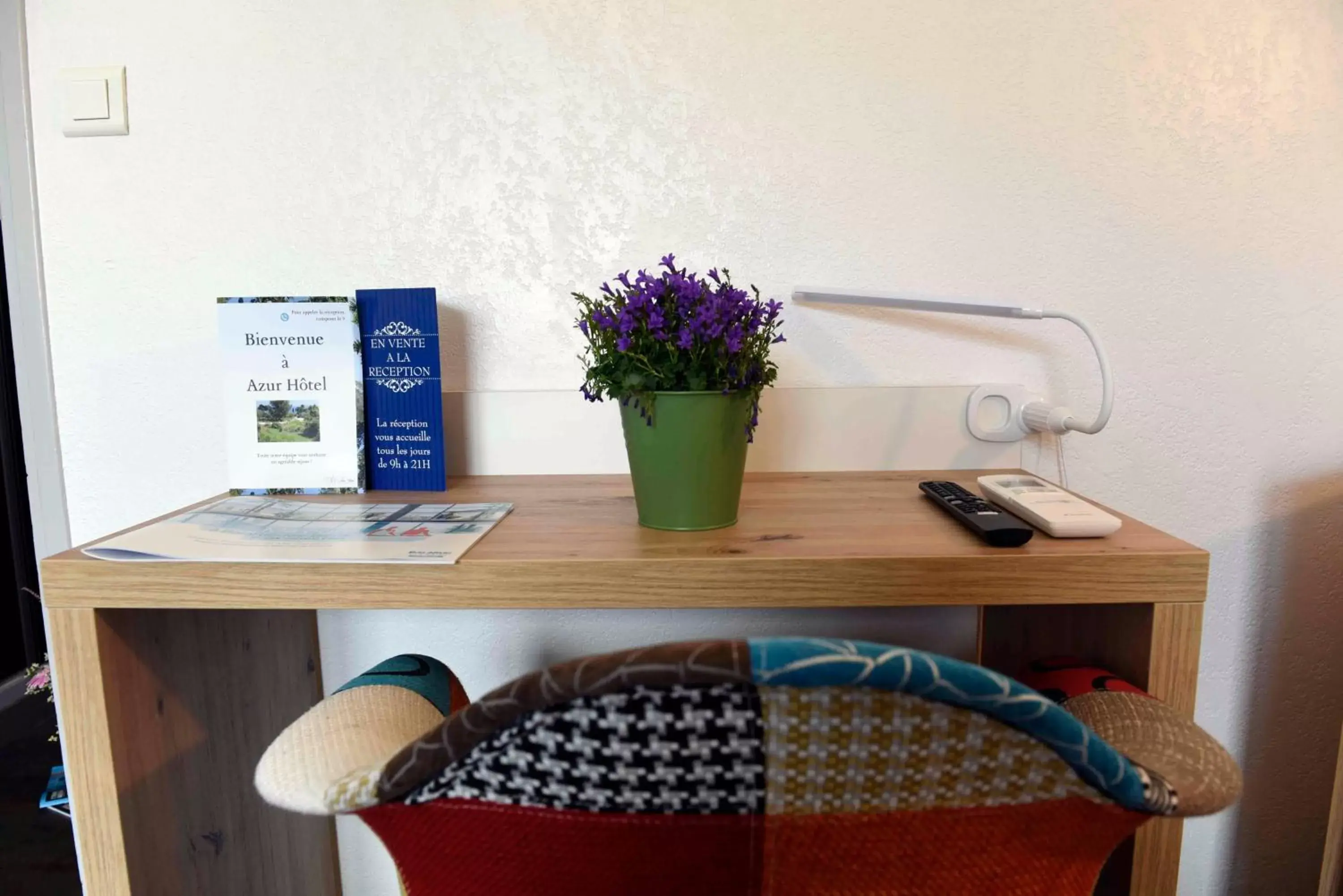 Seating area in Azur Hotel