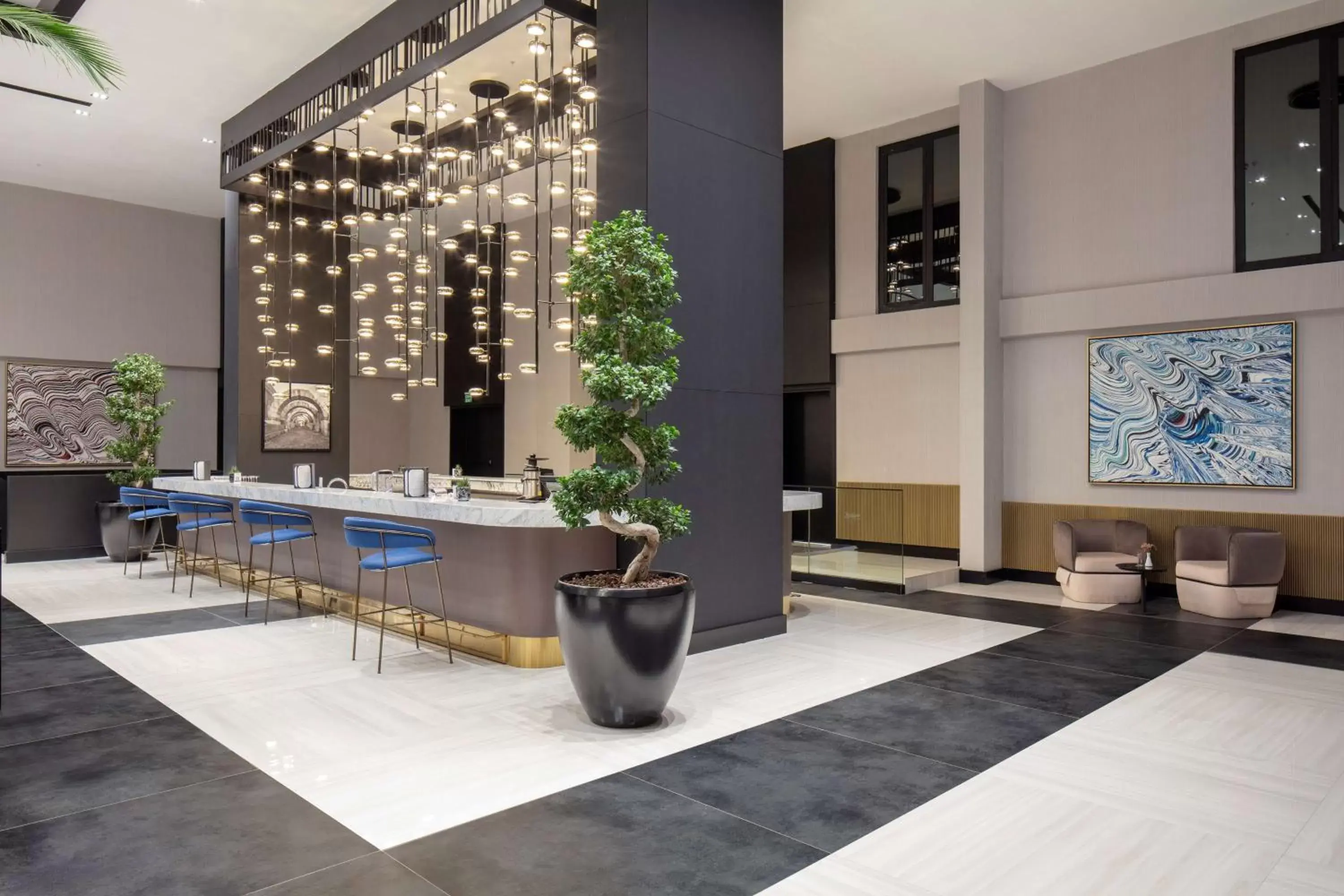 Lounge or bar in Radisson Hotel Izmir Aliaga Lounge or bar in Radisson Hotel Izmir Aliaga