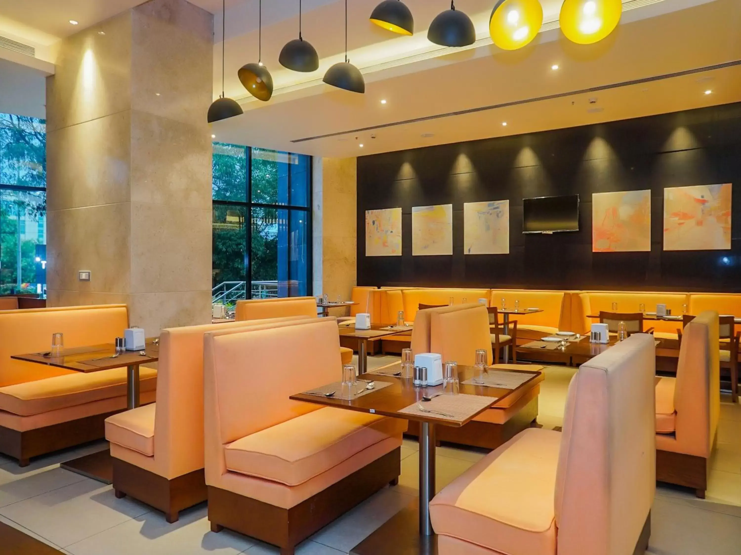 Restaurant/places to eat in Grand Tamanna Hotel Restaurant/places to eat in Grand Tamanna Hotel