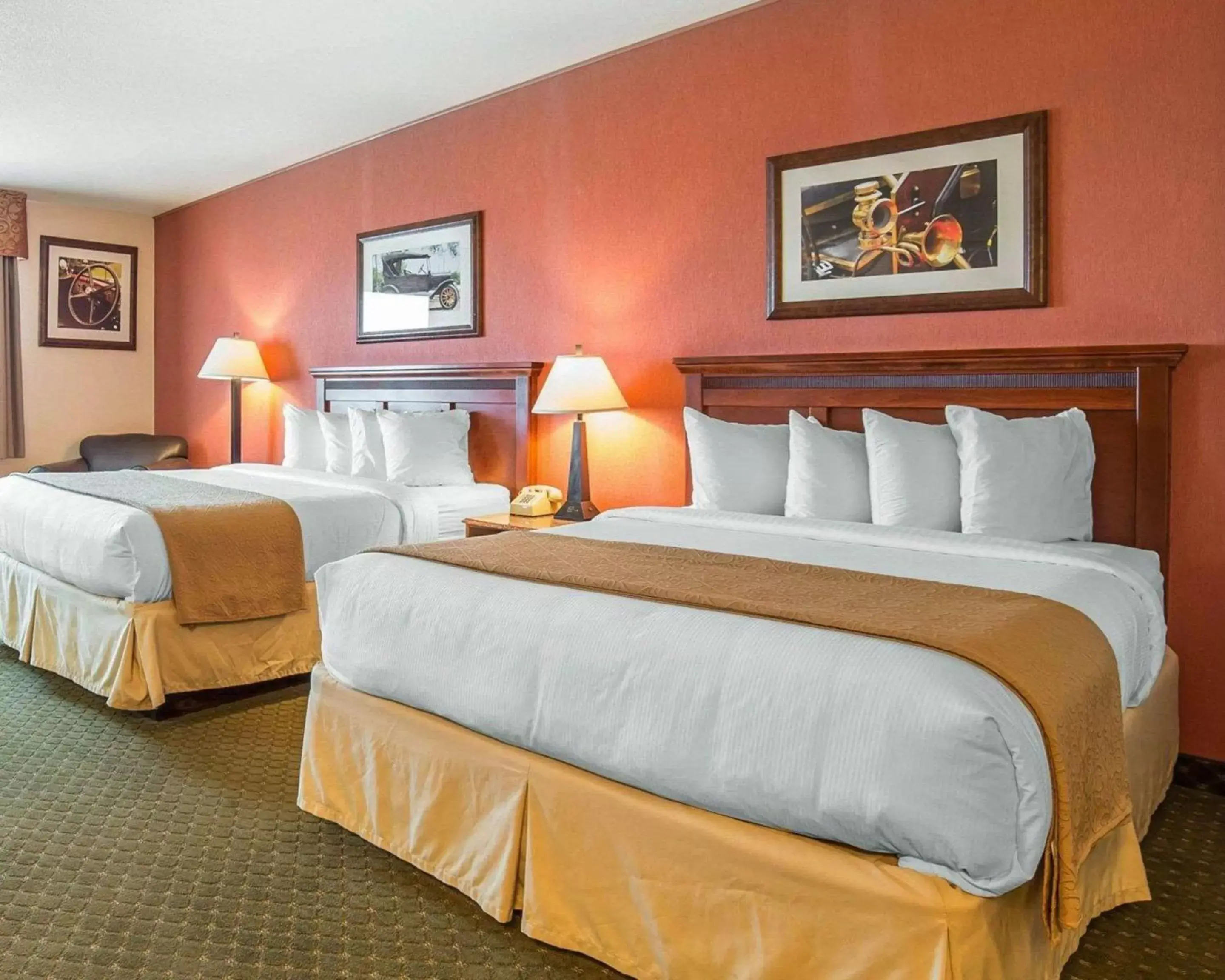 Photo of the whole room, Bed in Quality Inn Winnemucca- Model T Casino