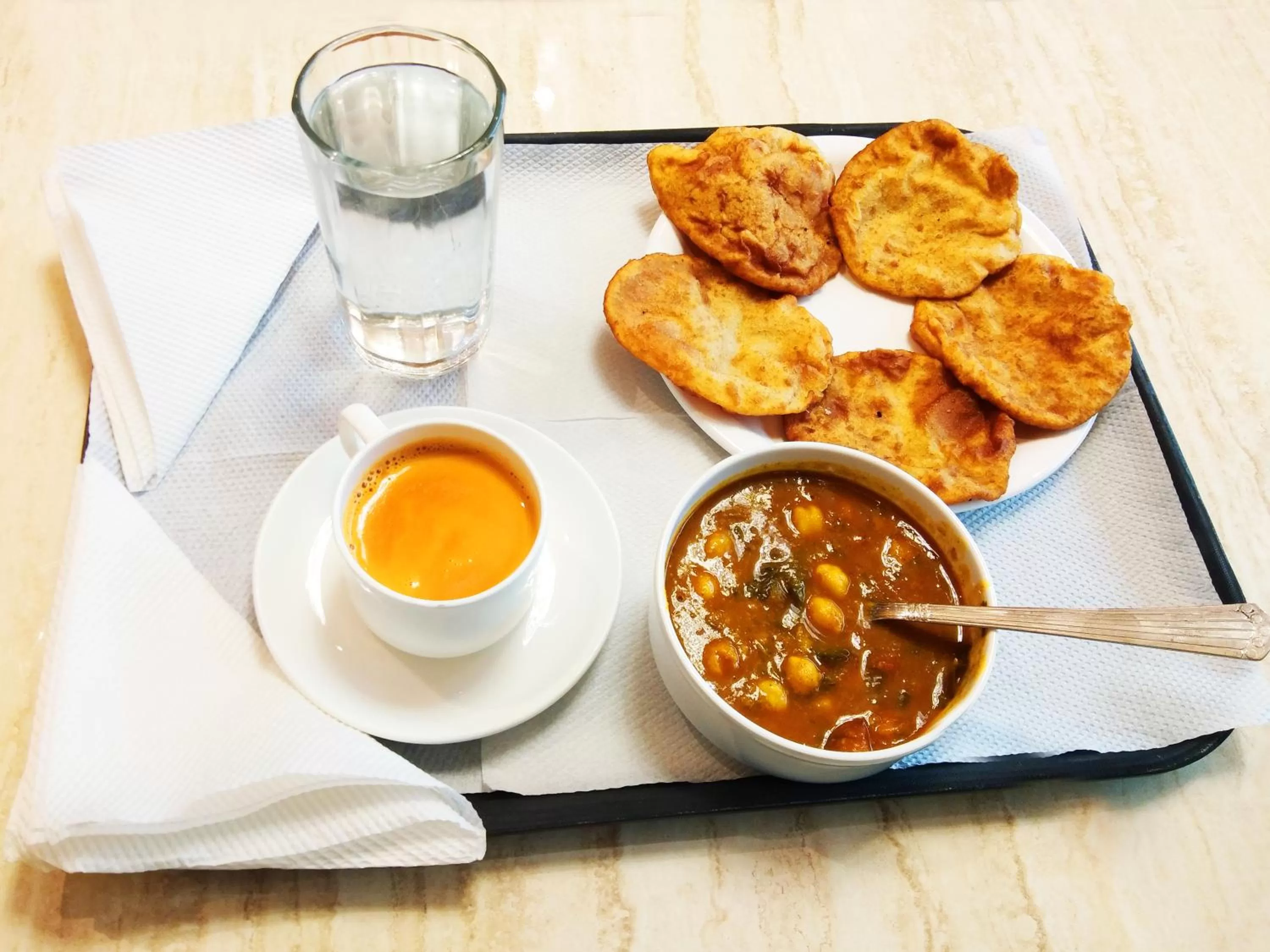 Breakfast in Hotel Nest N Rest - Mumbai