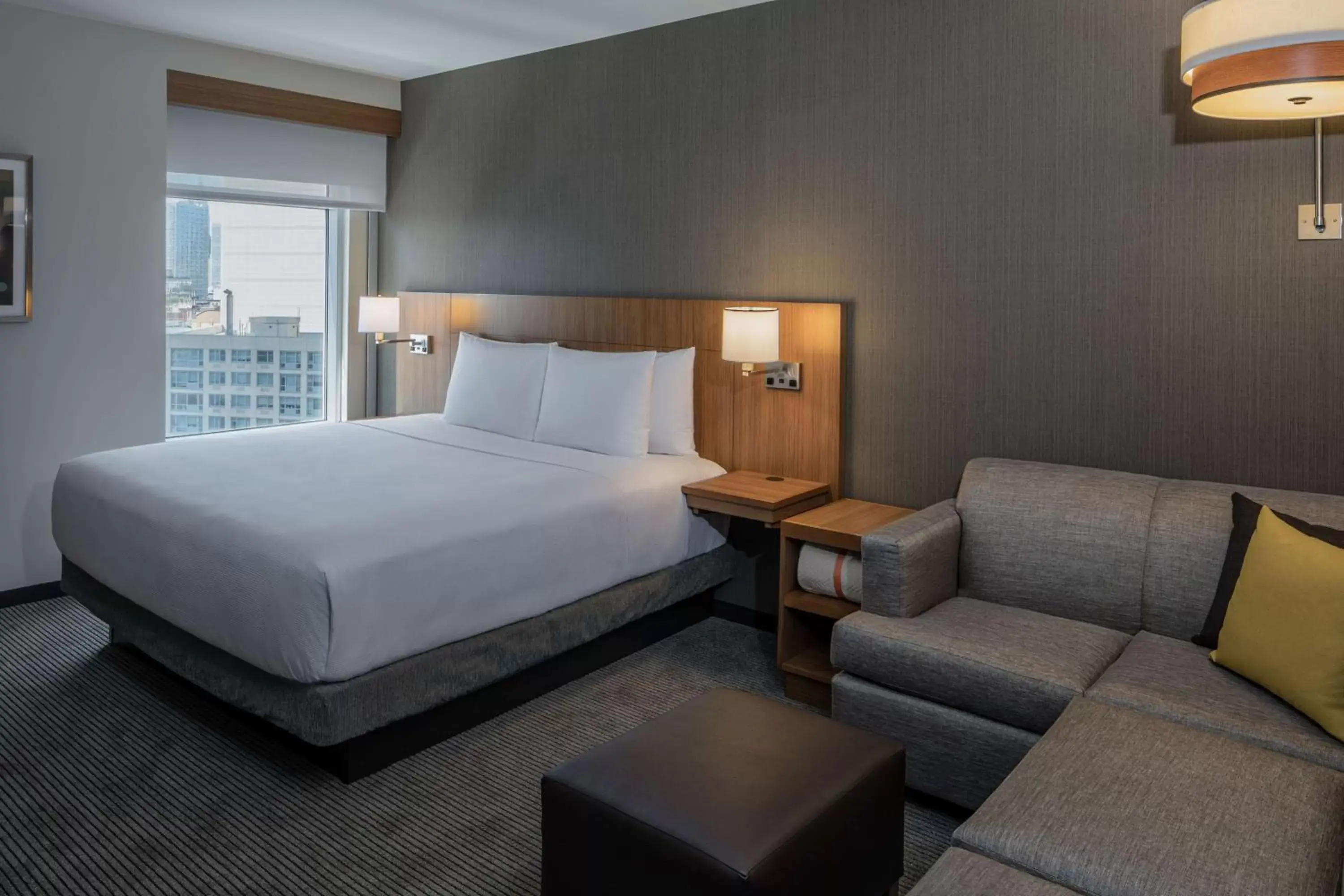 Photo of the whole room, Bed in Hyatt Place Long Island City