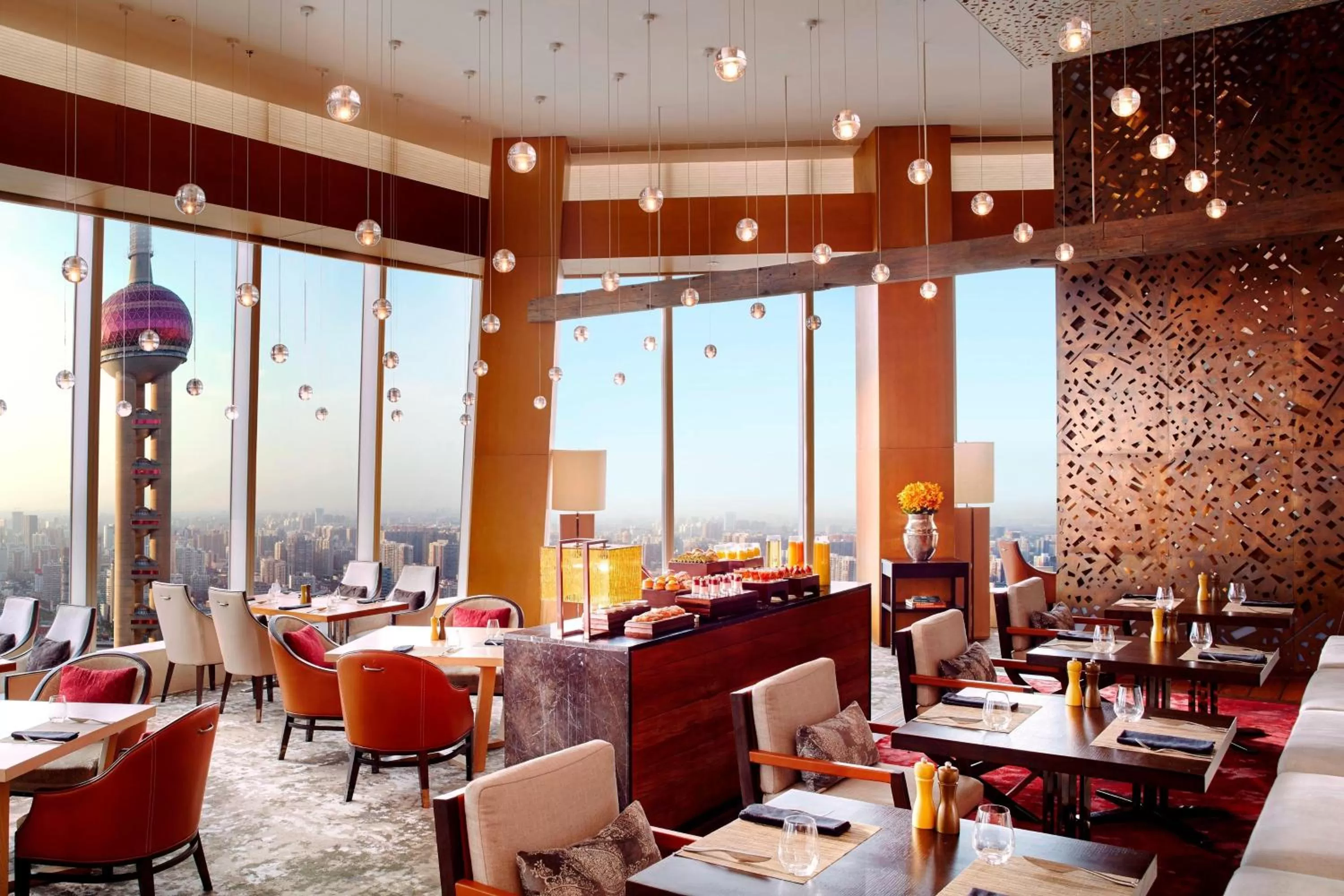 Restaurant/places to eat in The Ritz-Carlton Shanghai, Pudong