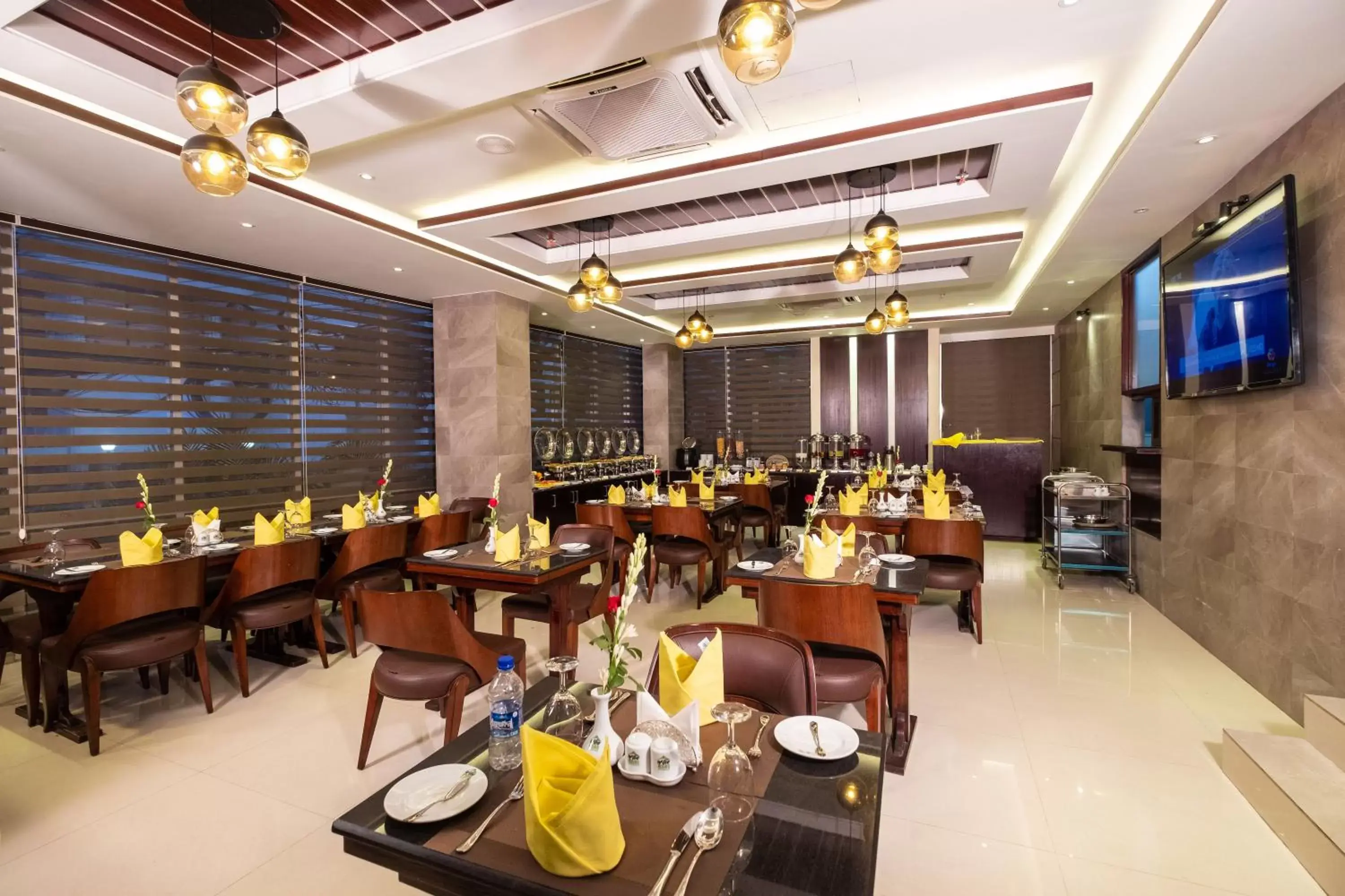 Restaurant/places to eat in After Hours Residence Restaurant/places to eat in After Hours Residence