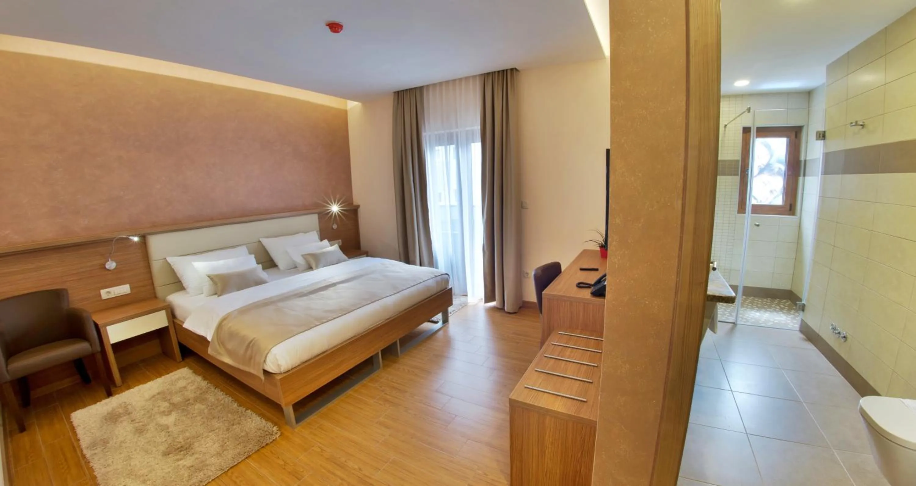 Toilet, Bed in Hotel Mostar