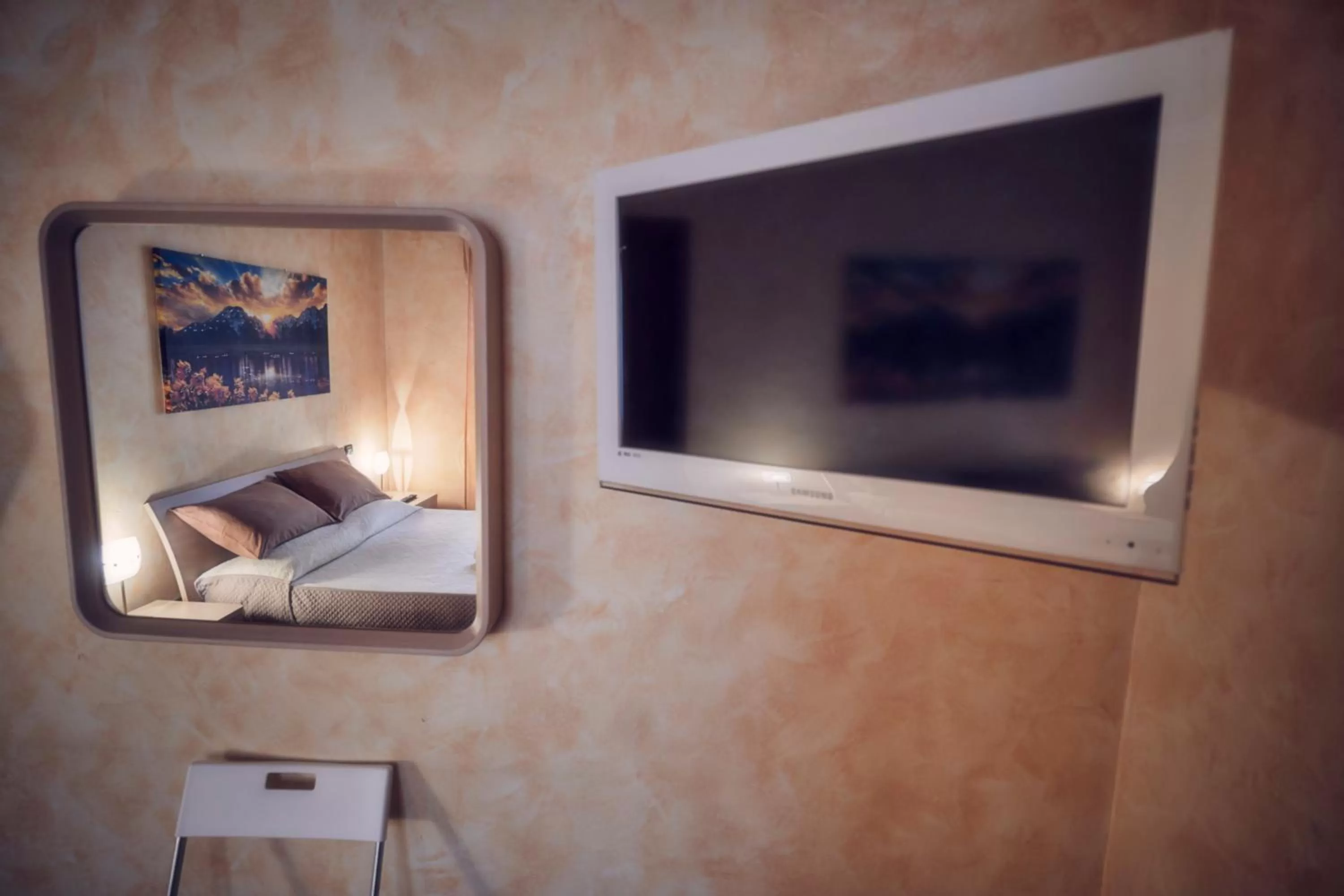 TV/Entertainment Center in Travelershome 212 Airport