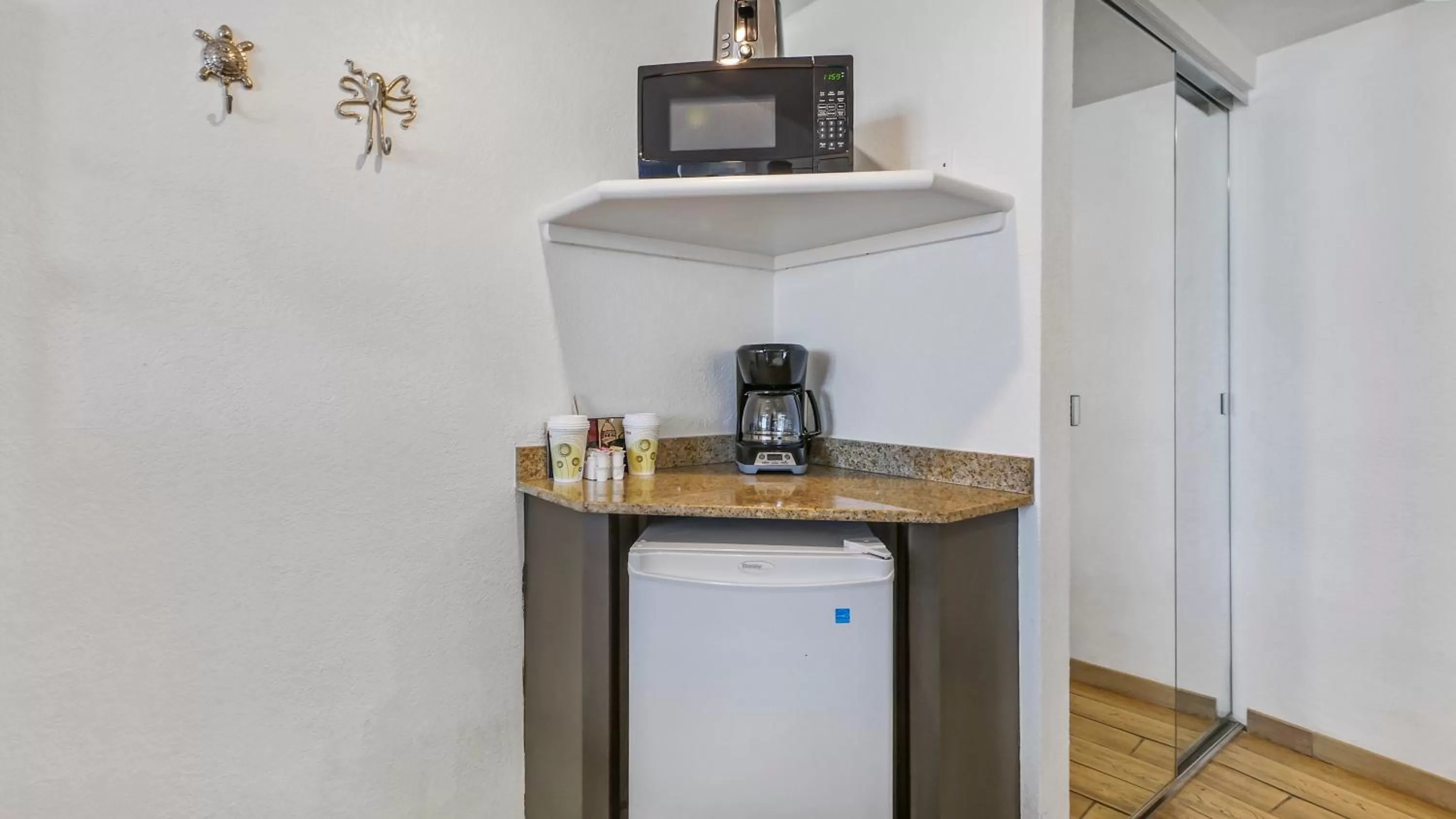 minibar in Bilmar Beach Resort