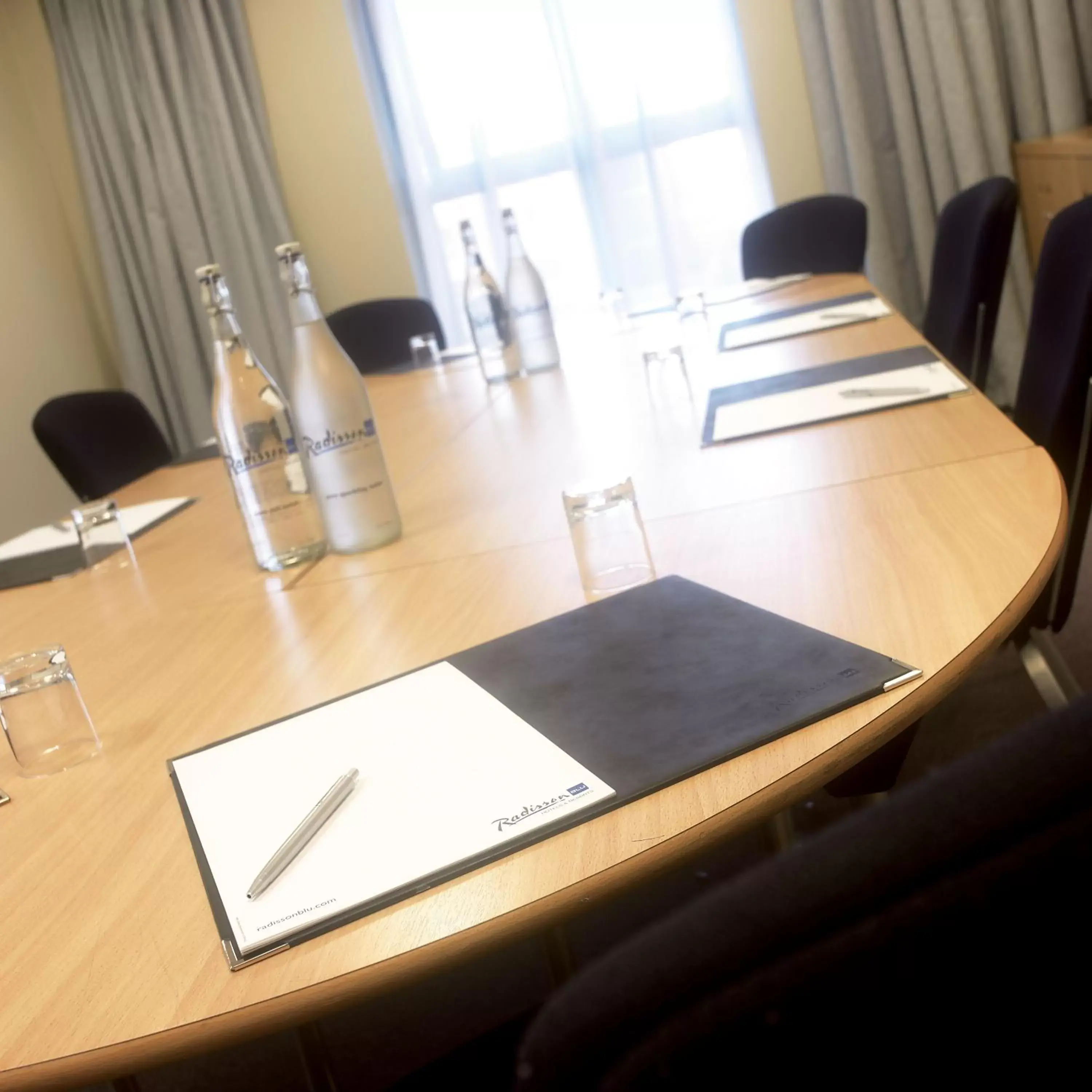 Business facilities, Business Area/Conference Room in Radisson Blu Hotel Belfast