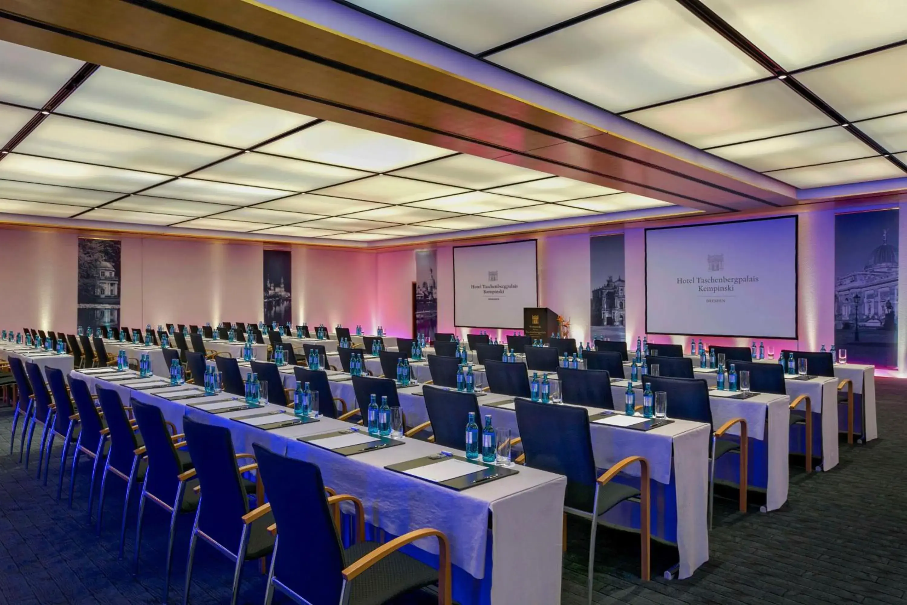 Meeting/conference room in Kempinski Hotel Taschenbergpalais Dresden