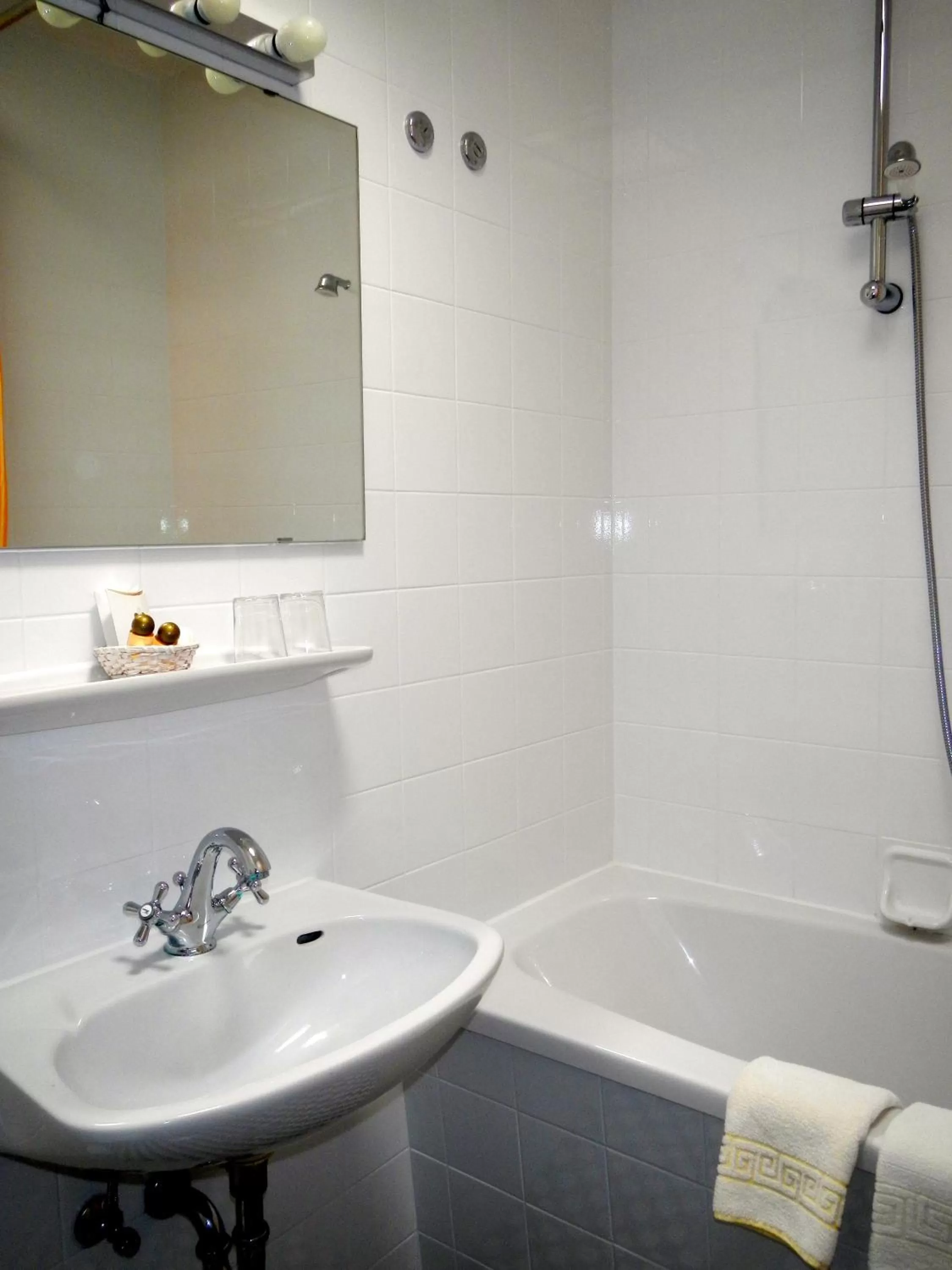 Bathroom in Hotel Villa Meererbusch