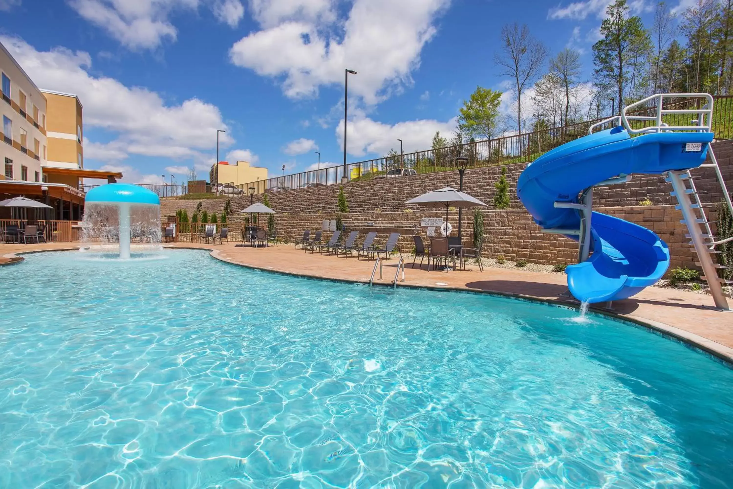 Swimming pool, Water Park in Fairfield Inn & Suites by Marriott Pigeon Forge