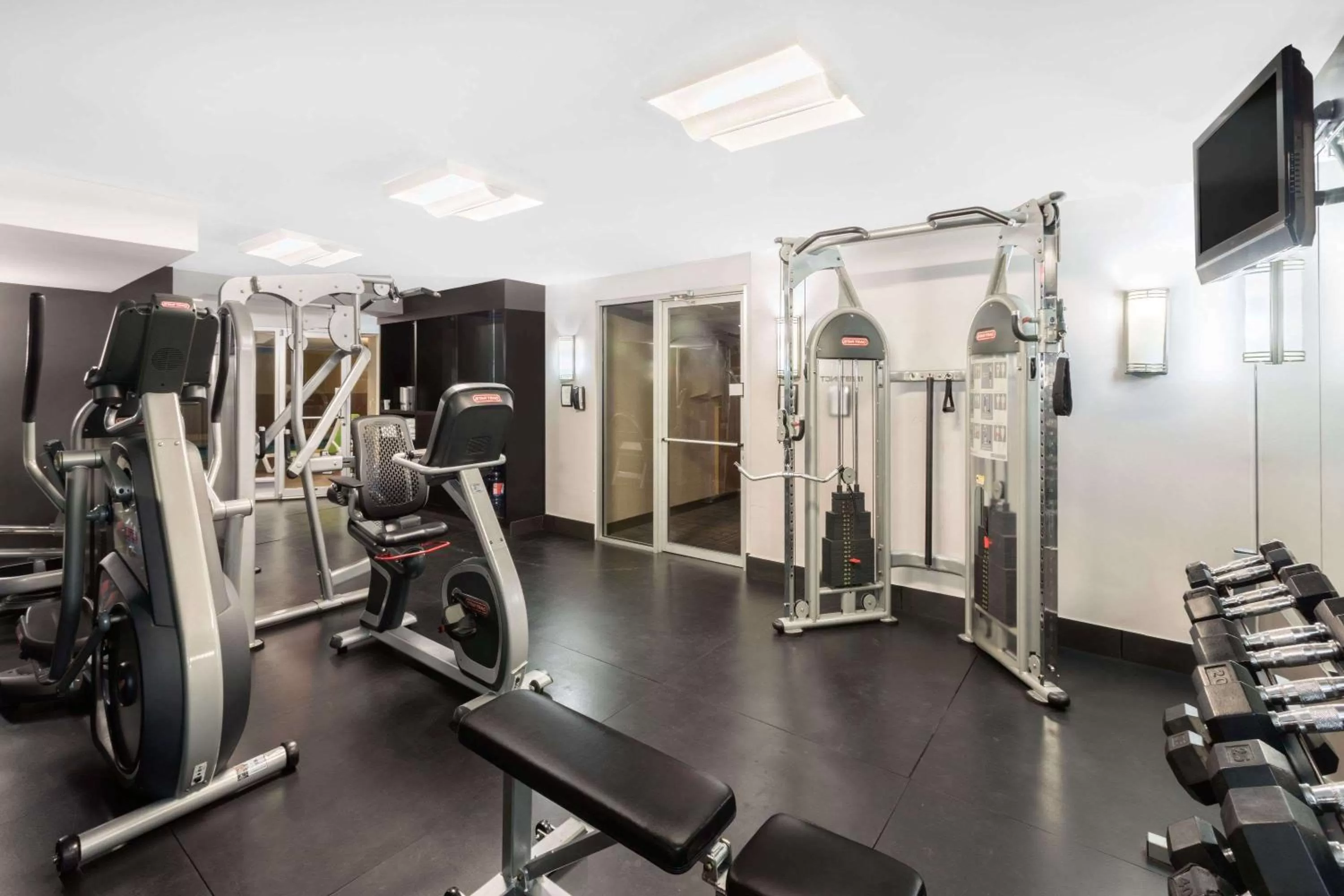 Fitness centre/facilities in Ramada Plaza by Wyndham Prince George