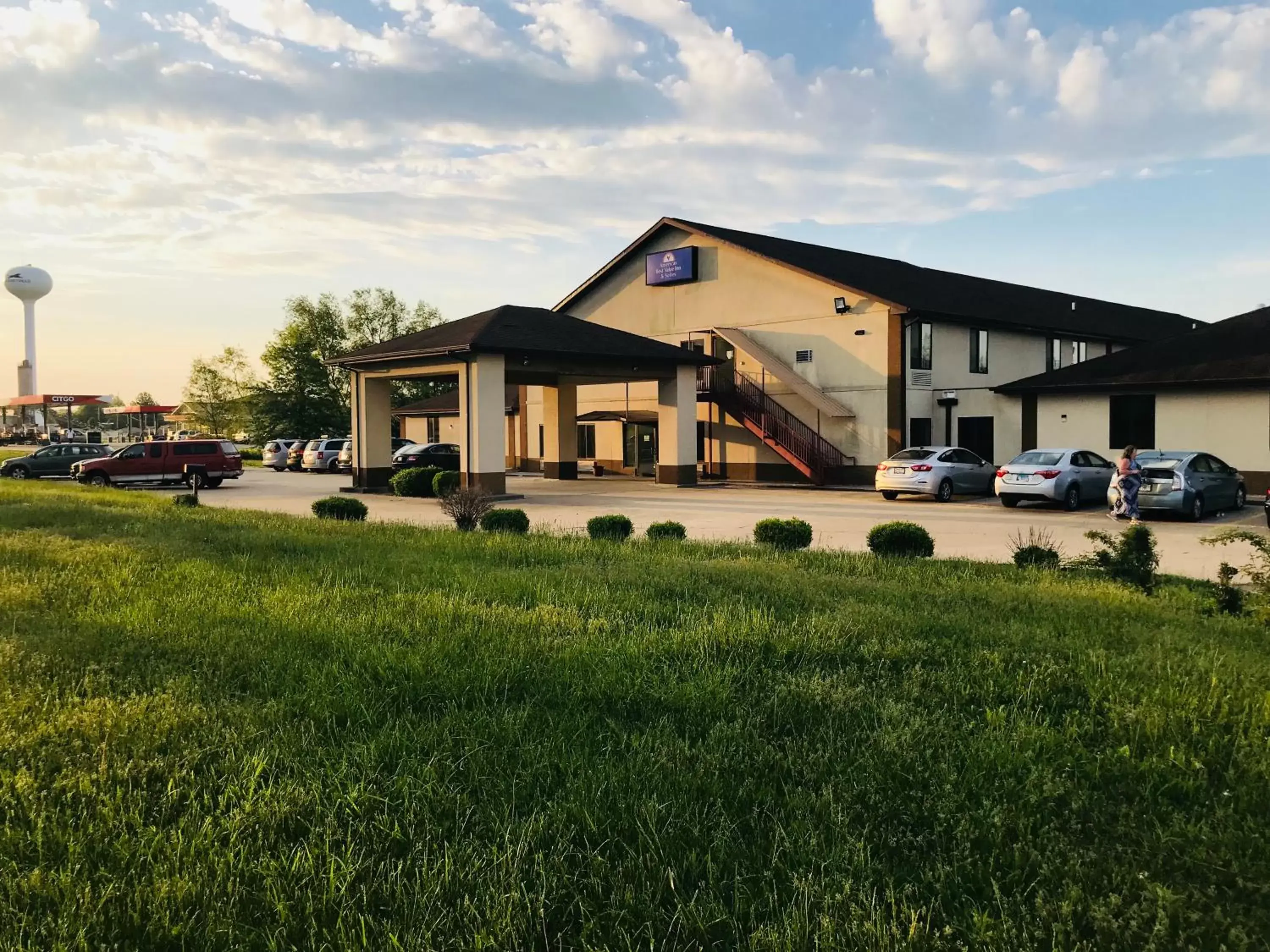 Property Building in Americas Best Value Inn Pinckneyville