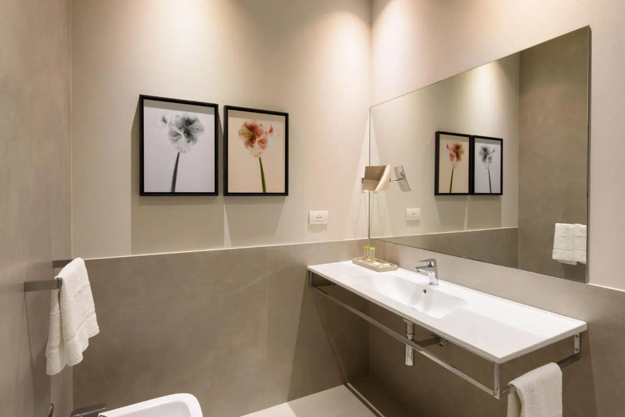 Bathroom in Palazzo Vasarri - Luxury design suites