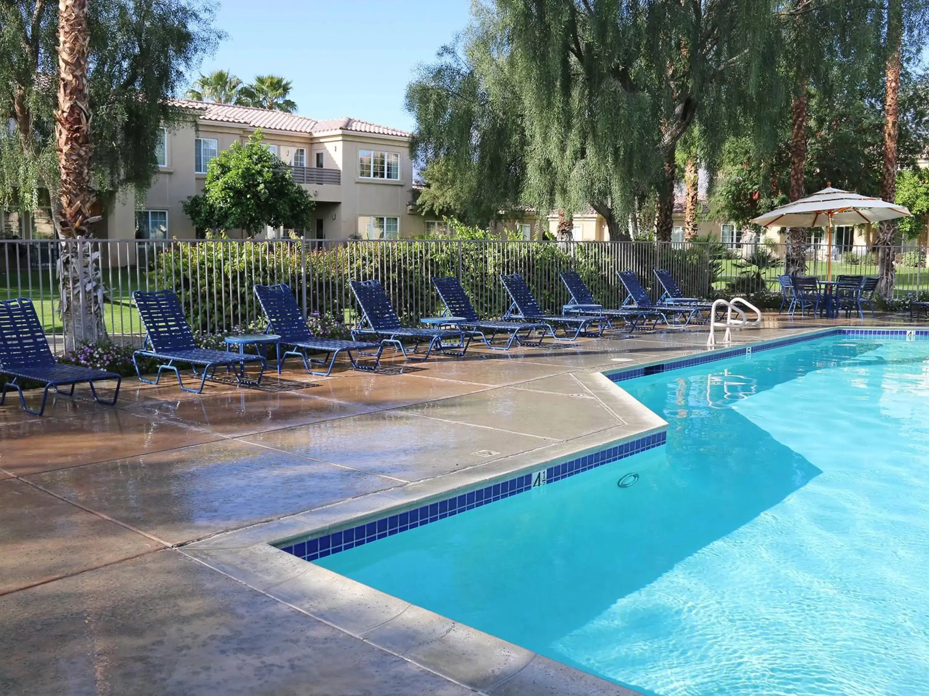 Swimming Pool in Raintree's Cimarron Golf Resort Palm Springs