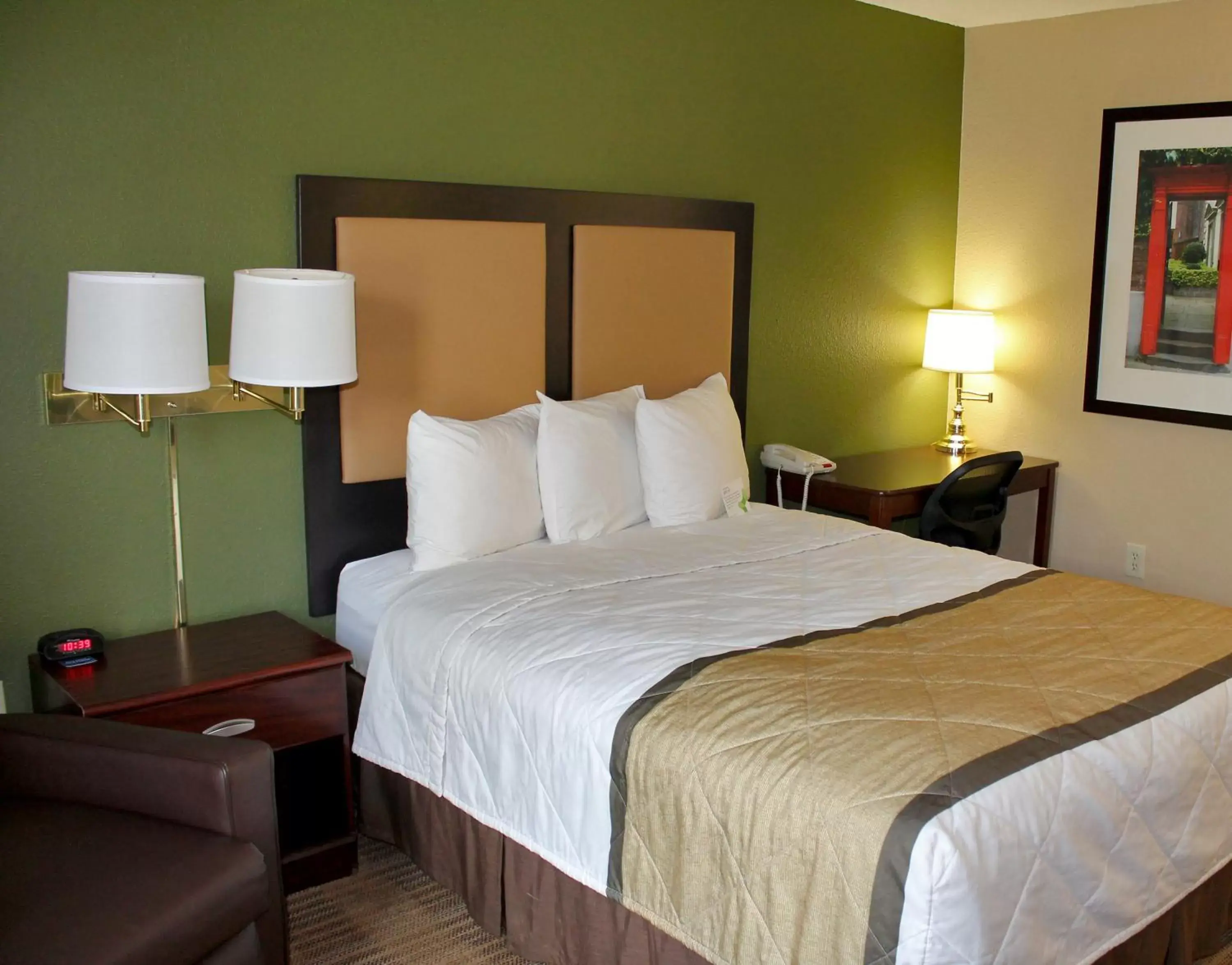 Bed in Extended Stay America Suites - Wilkes-Barre - Hwy 315