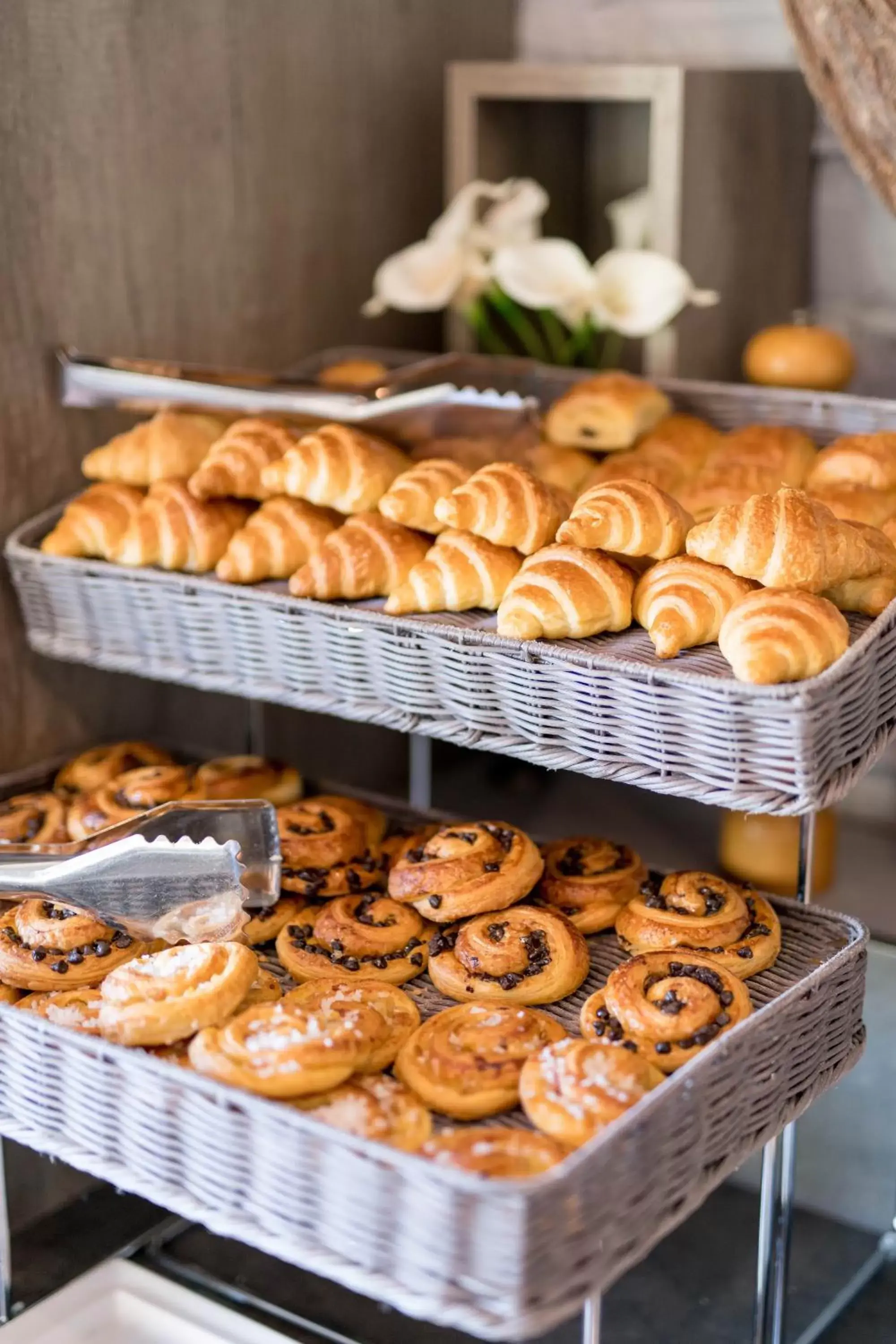 Continental breakfast, Food in Logis Domaine de Fompeyre