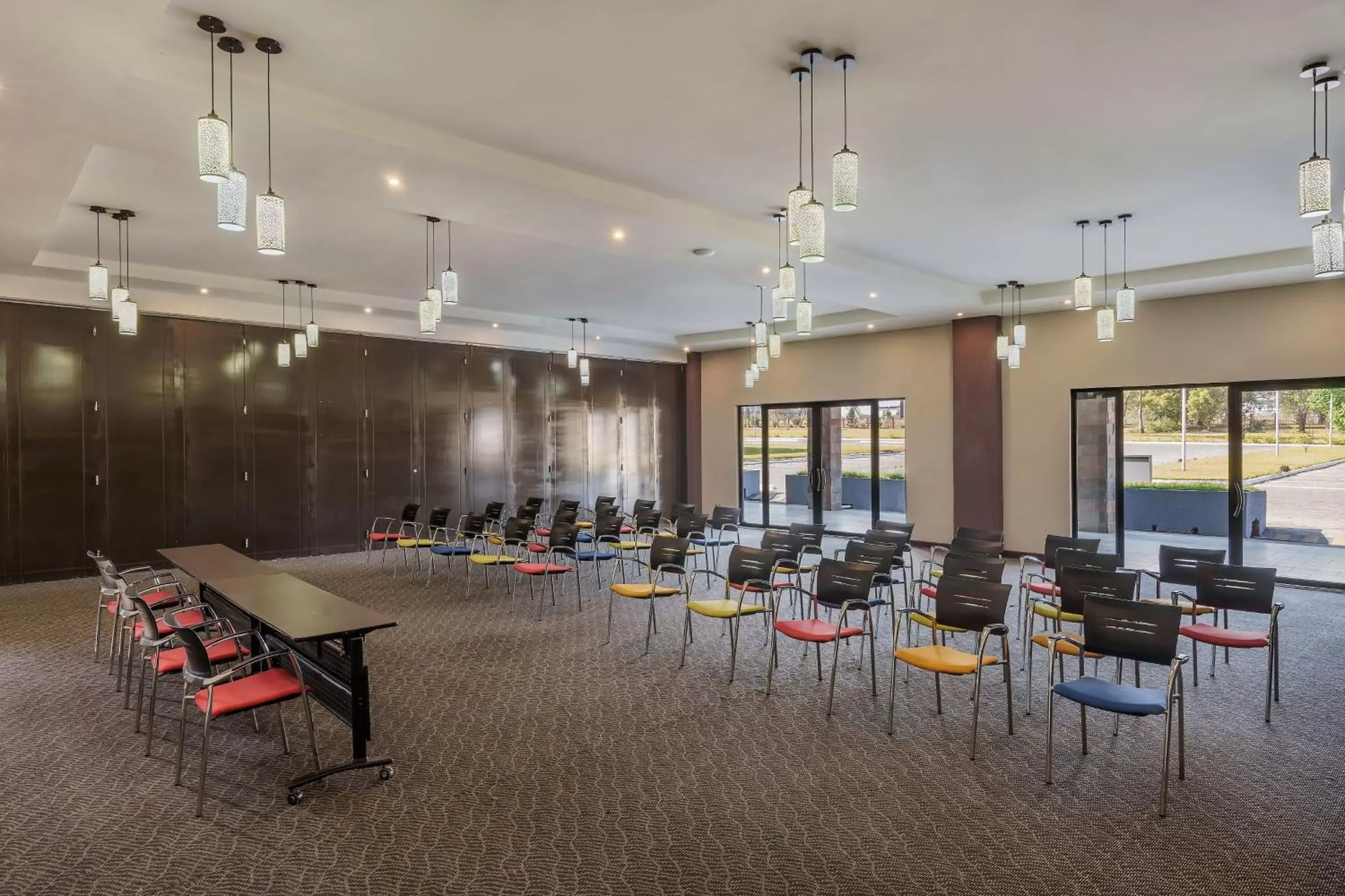 Meeting/conference room, Restaurant/Places to Eat in Protea Hotel by Marriott Ndola