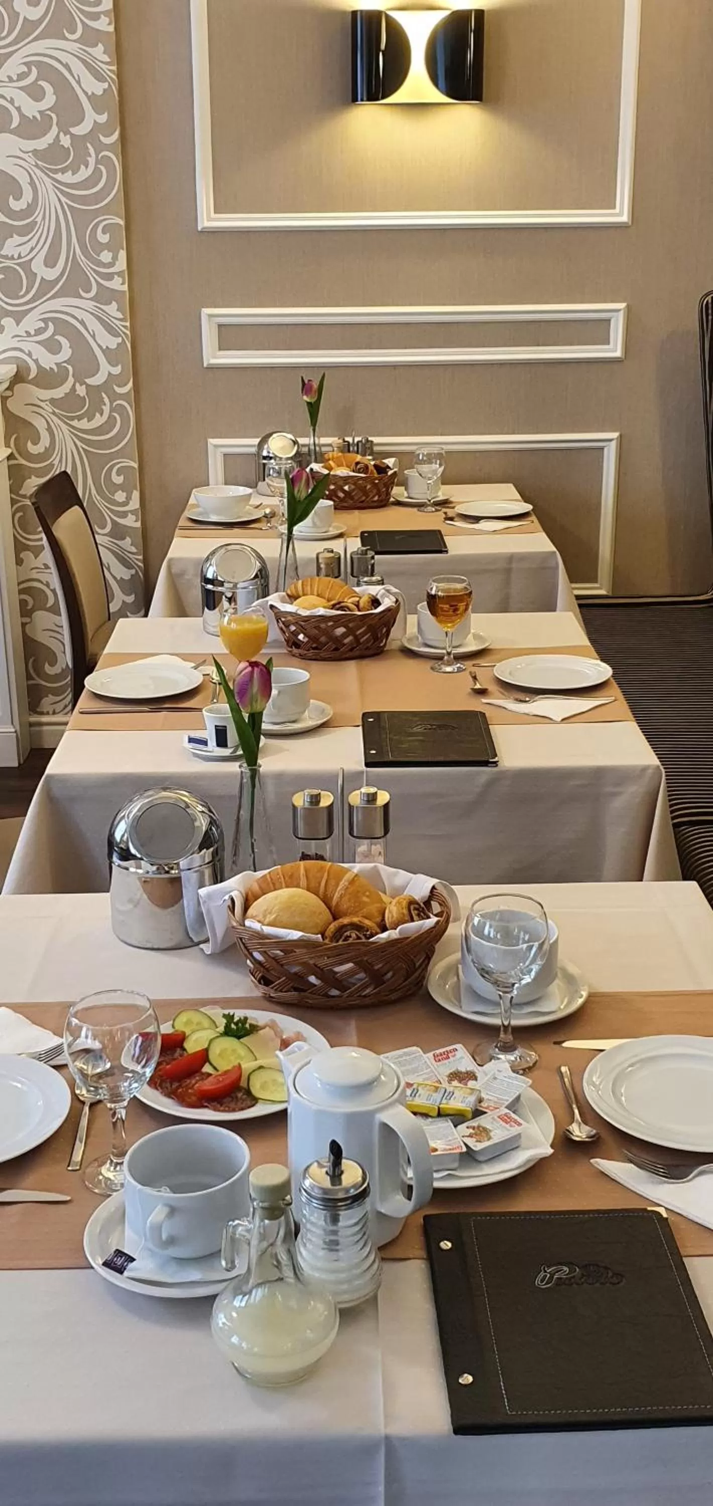 Breakfast in Piccolo Panzió Vendéglő Vinoteca