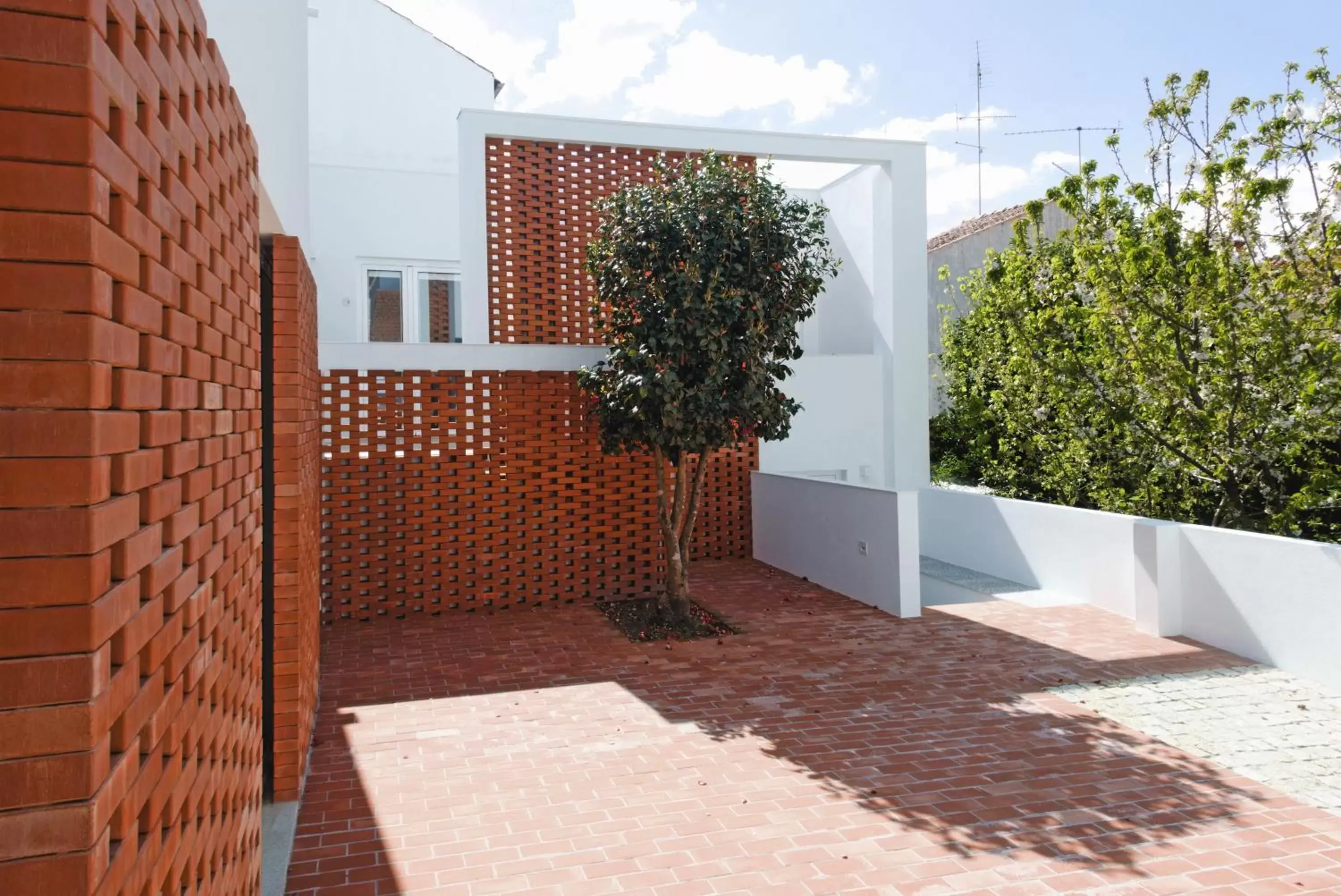 Patio, Property Building in Margueda