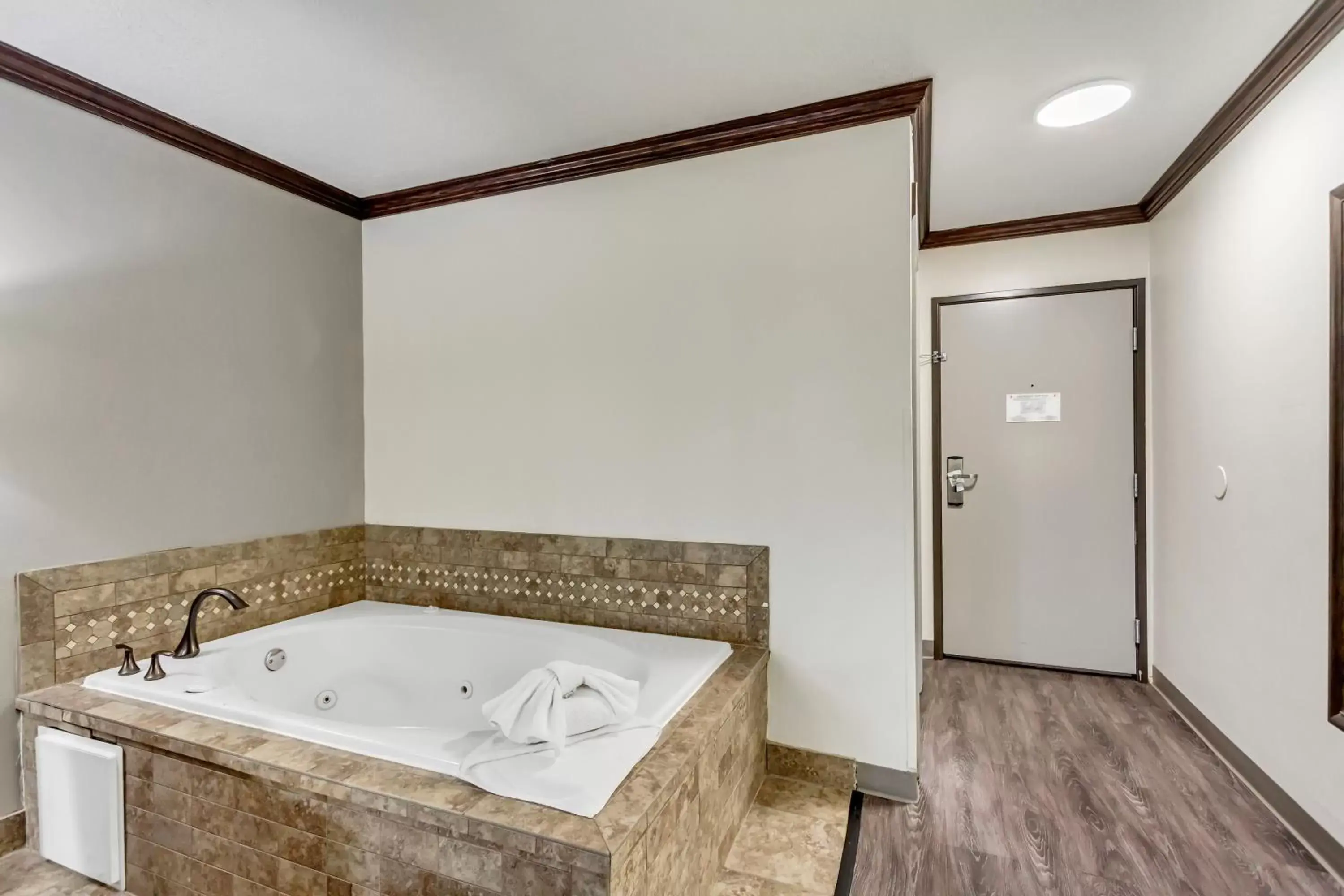 Bathroom in Park Inn by Radisson Salt Lake City -Midvale