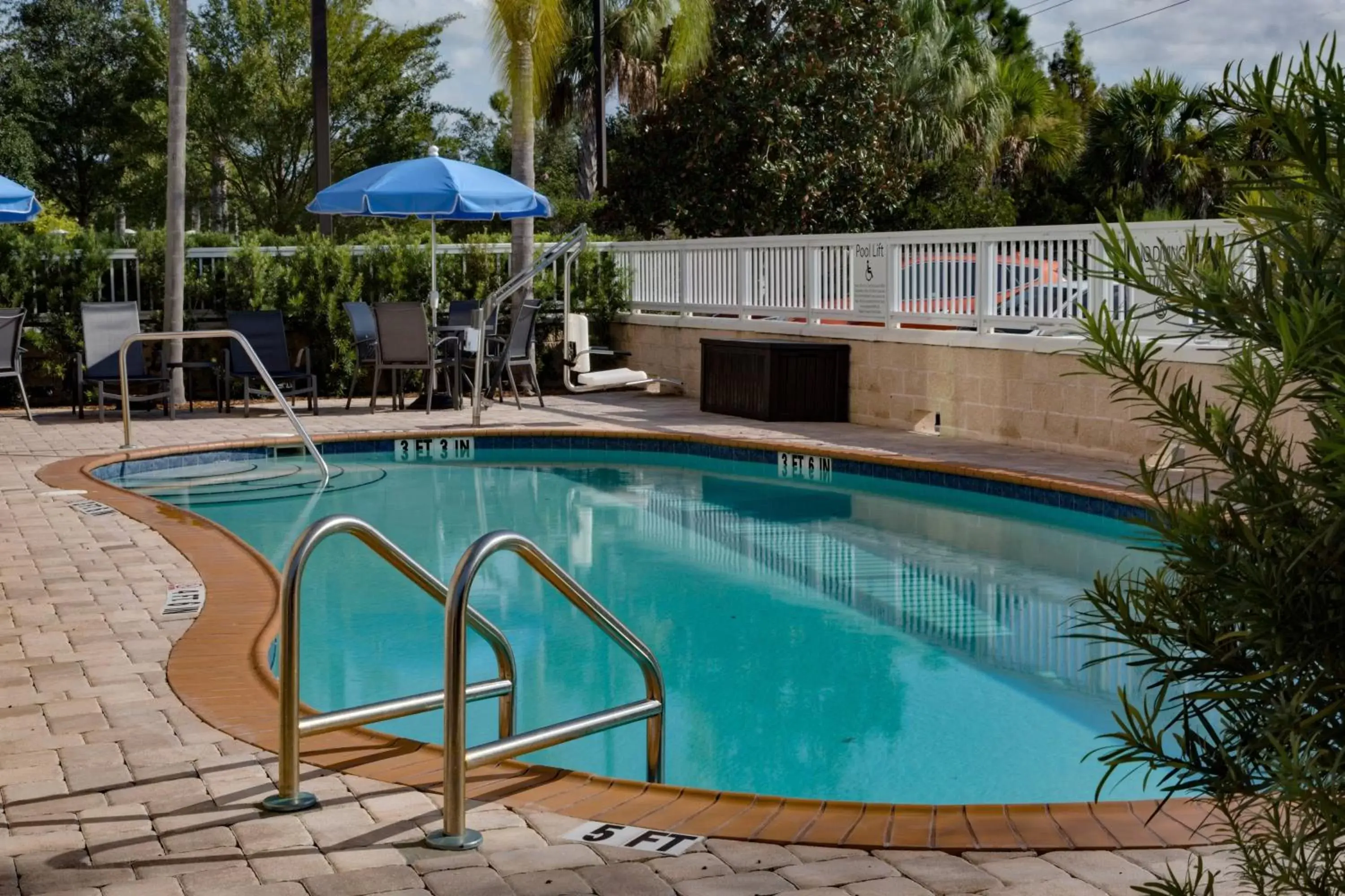 Swimming Pool in Fairfield Inn and Suites by Marriott Titusville Kennedy Space Center