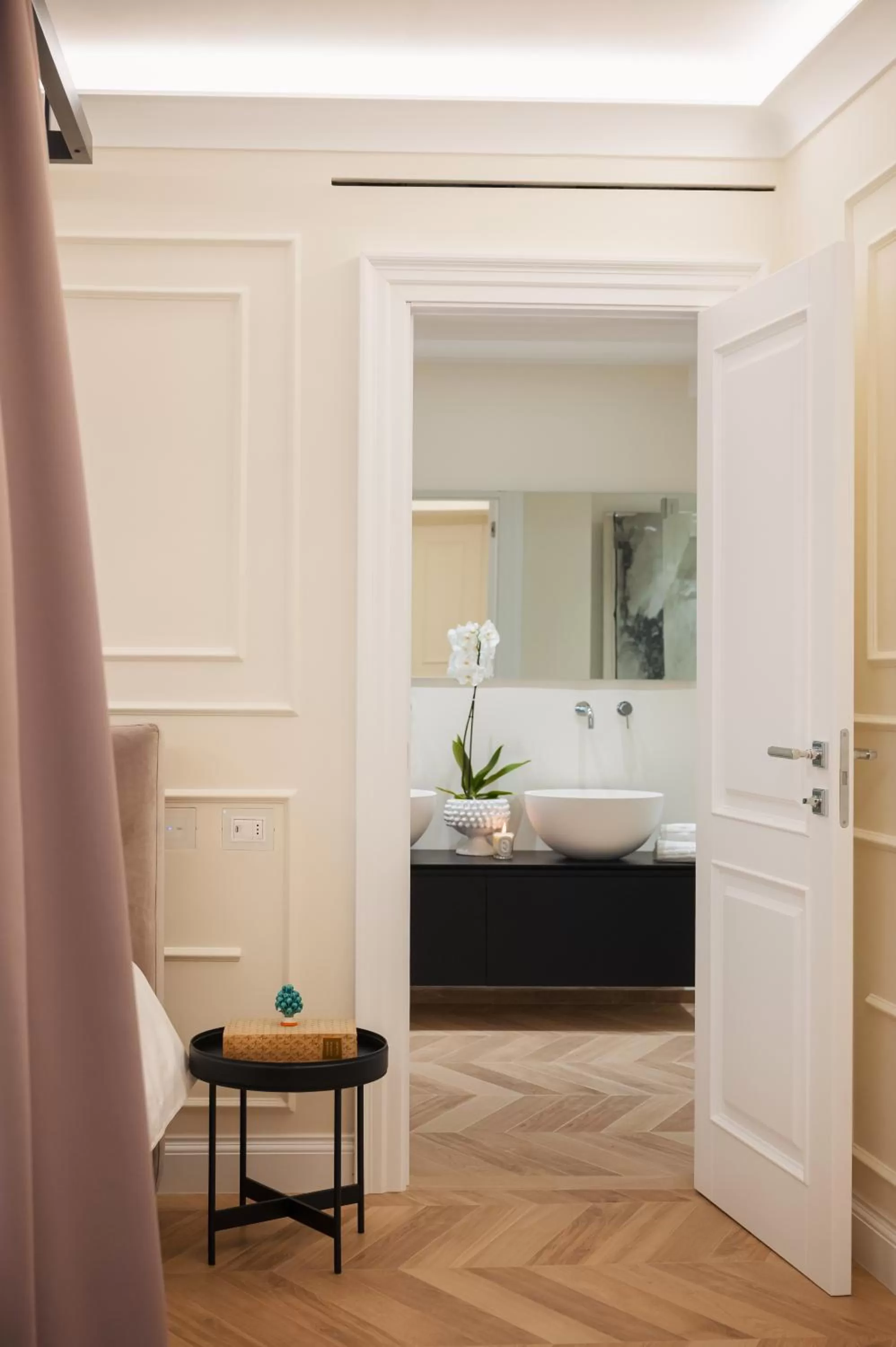 Bathroom in Naxi Suites