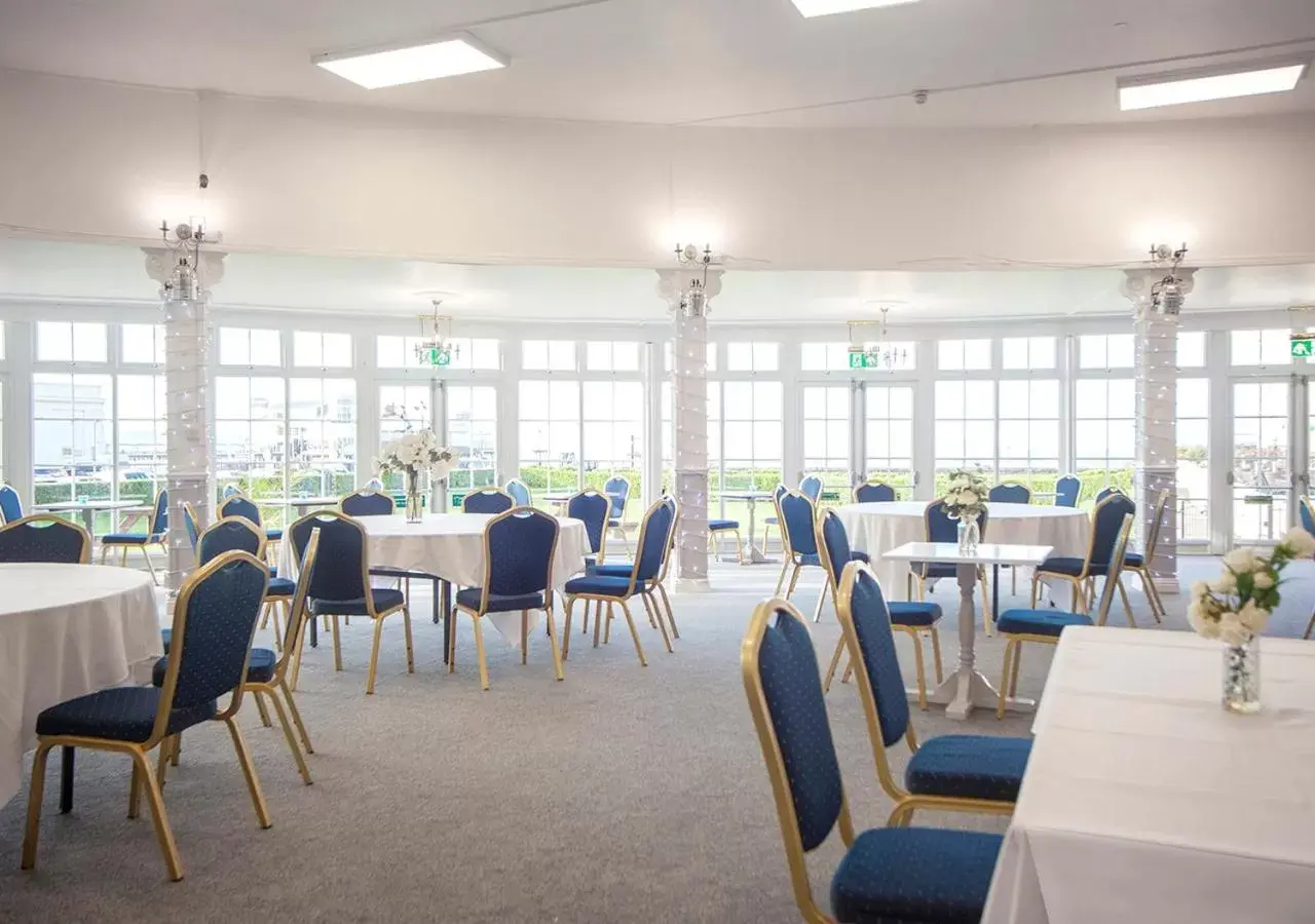 Banquet/Function facilities, Restaurant/Places to Eat in The Royal Hotel