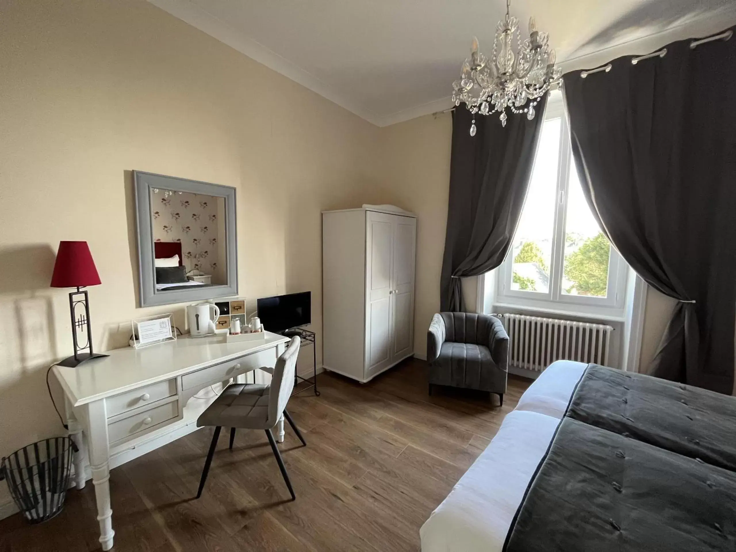 Bedroom in La Maison de Louisette