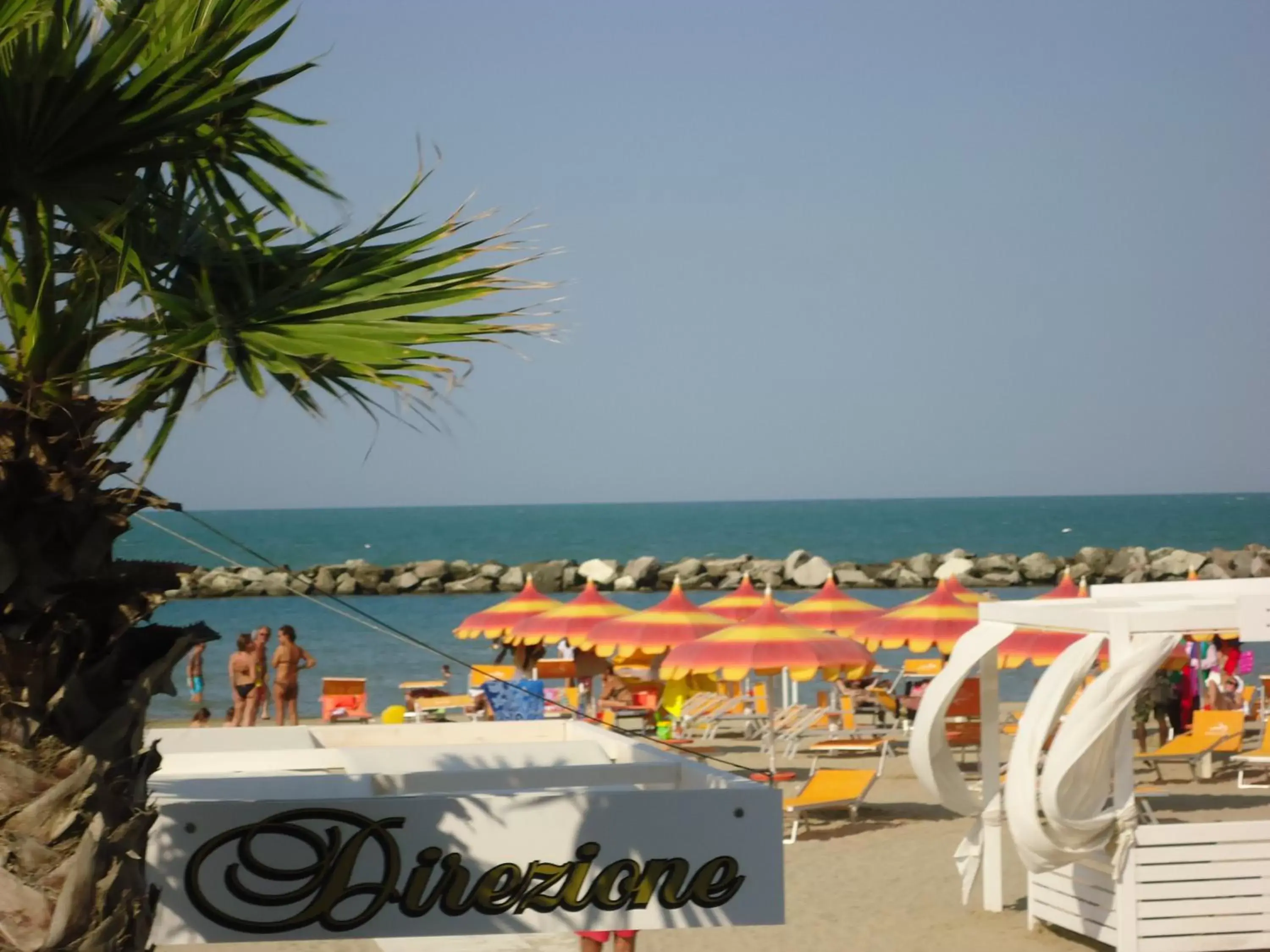 Beach, Restaurant/Places to Eat in Baldinini Hotel