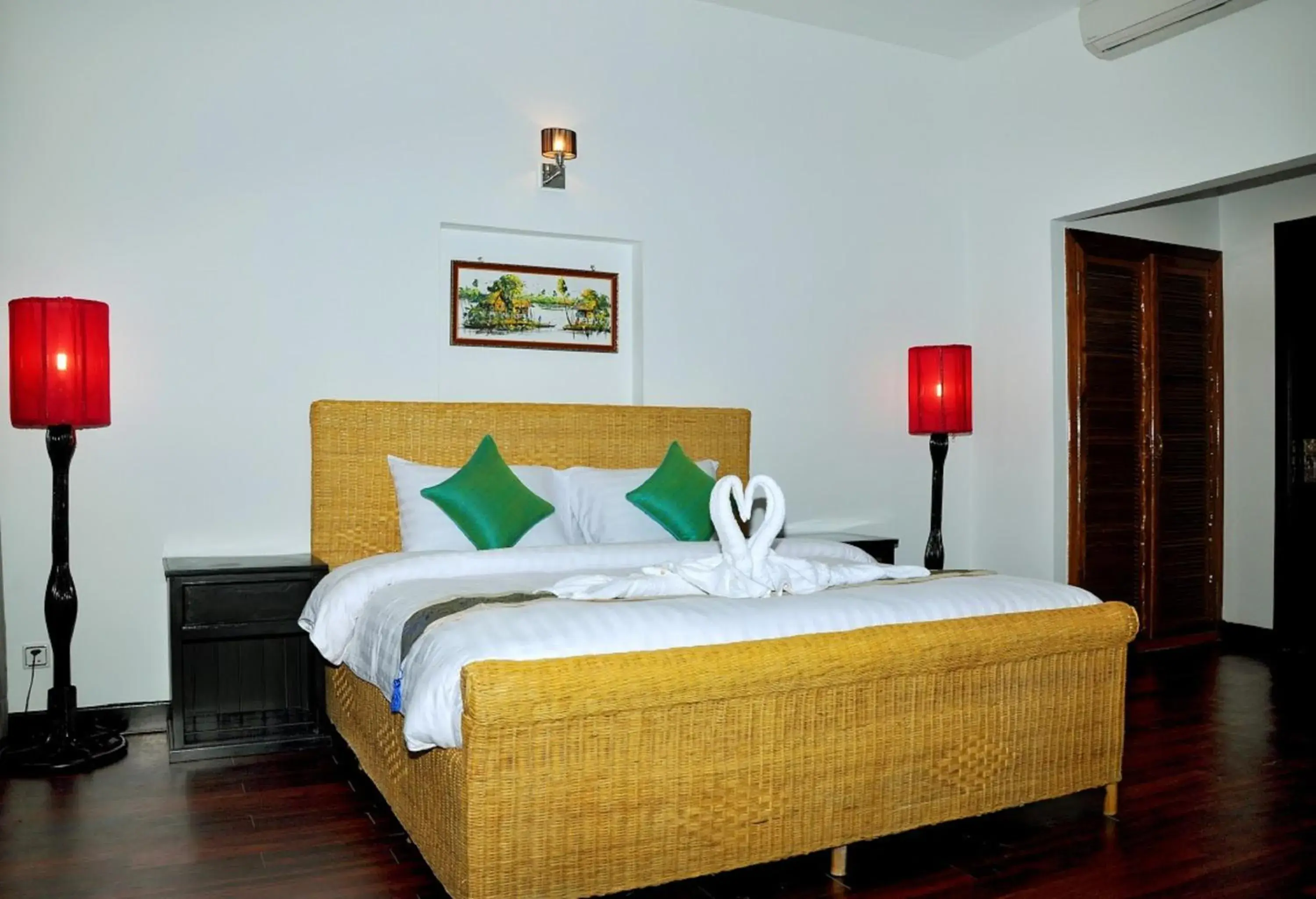 View (from property/room), Bed in Vimean Sovannaphoum Resort View (from property/room), Bed in Vimean Sovannaphoum Resort