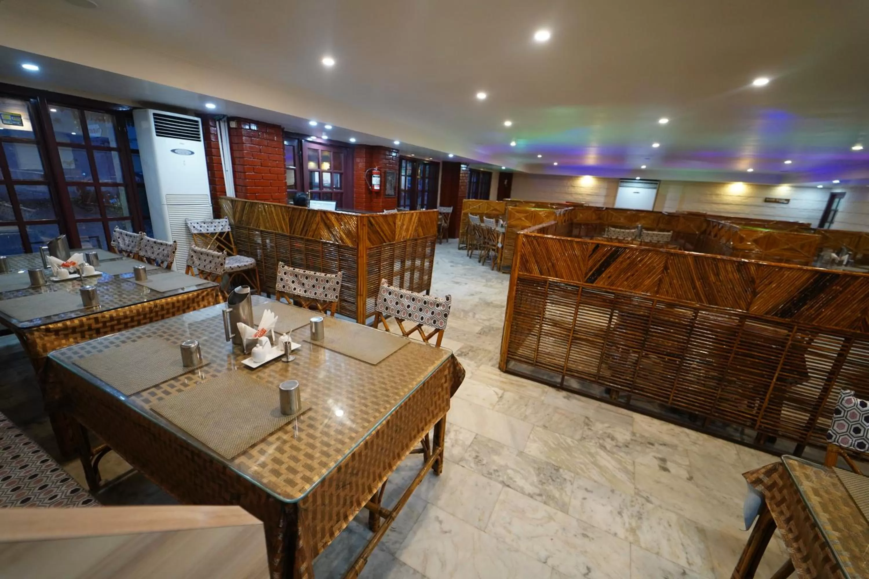 Restaurant/places to eat in Hotel Palmyra Grand Inn