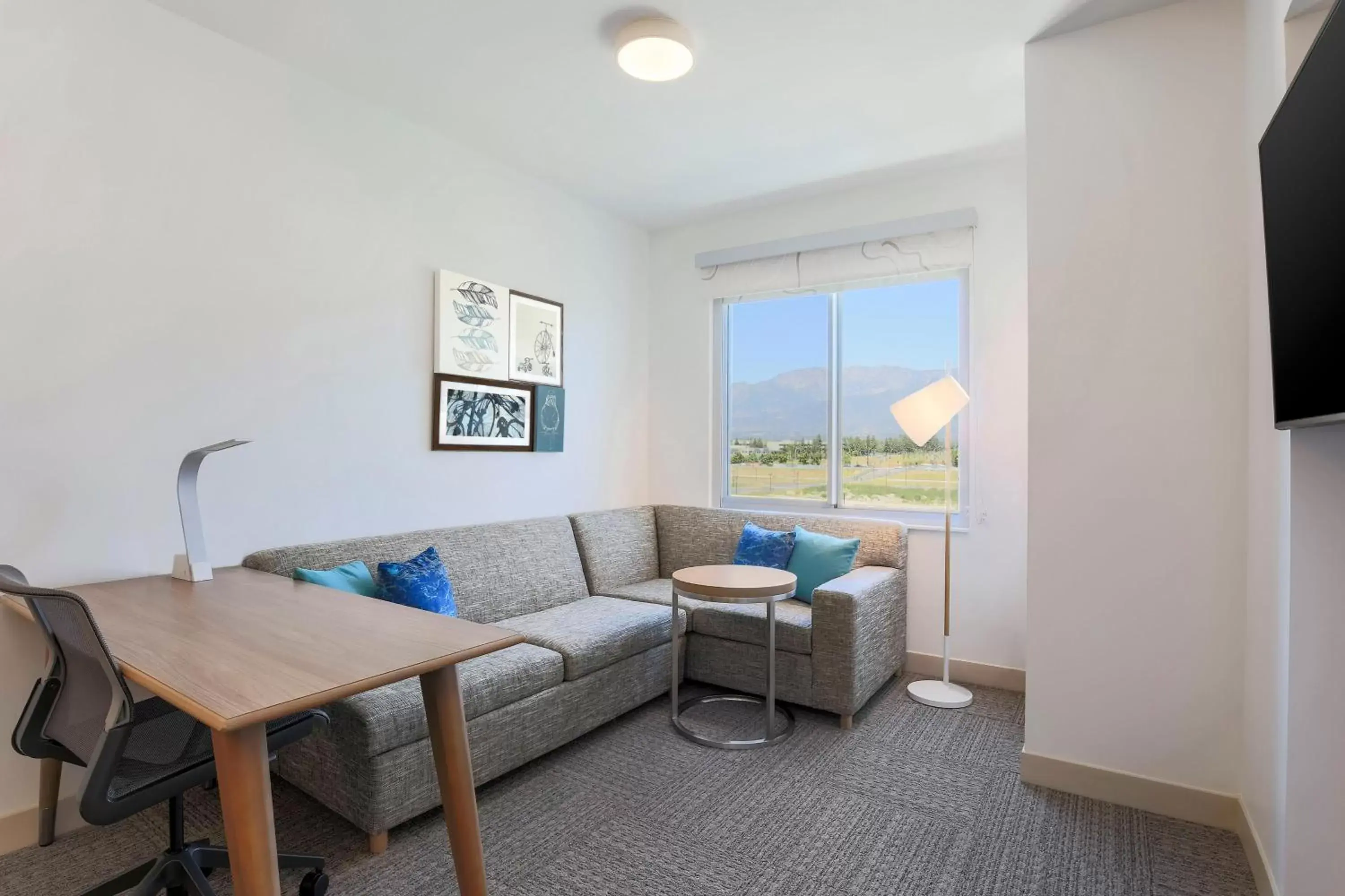 Bedroom, Seating Area in Element Ontario Rancho Cucamonga