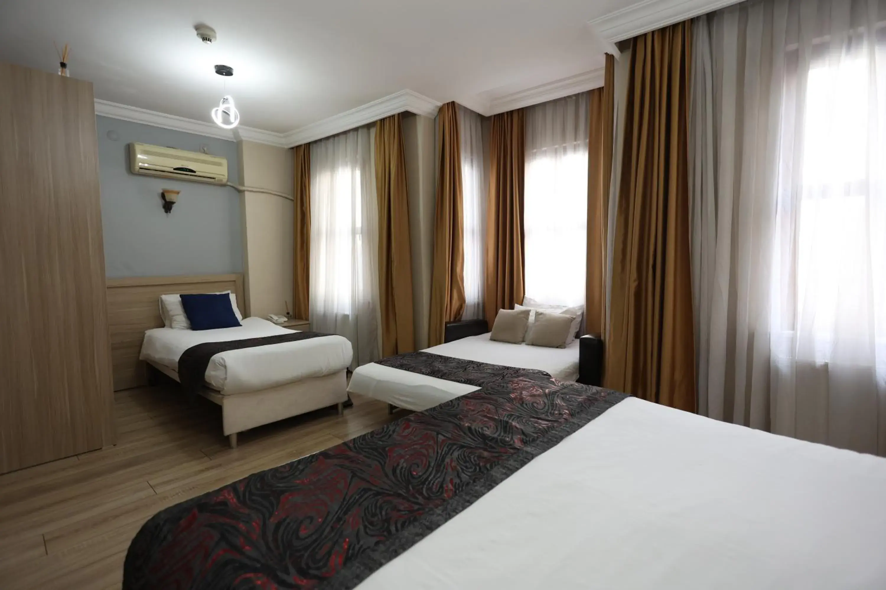 Bed in Arven Boutique Hotel