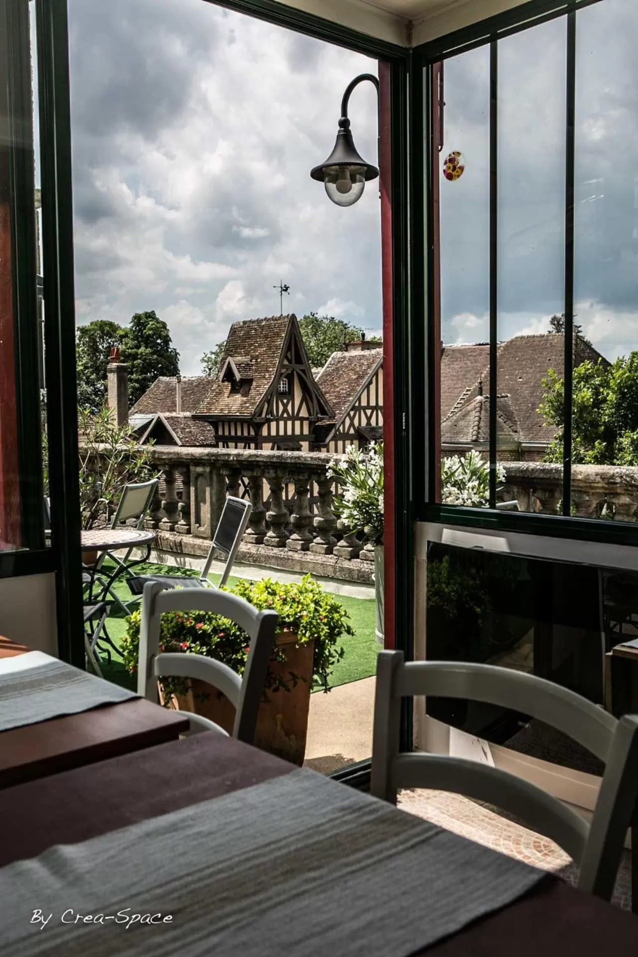 Decorative detail in Logis Hotel La Tourelle du Beffroi