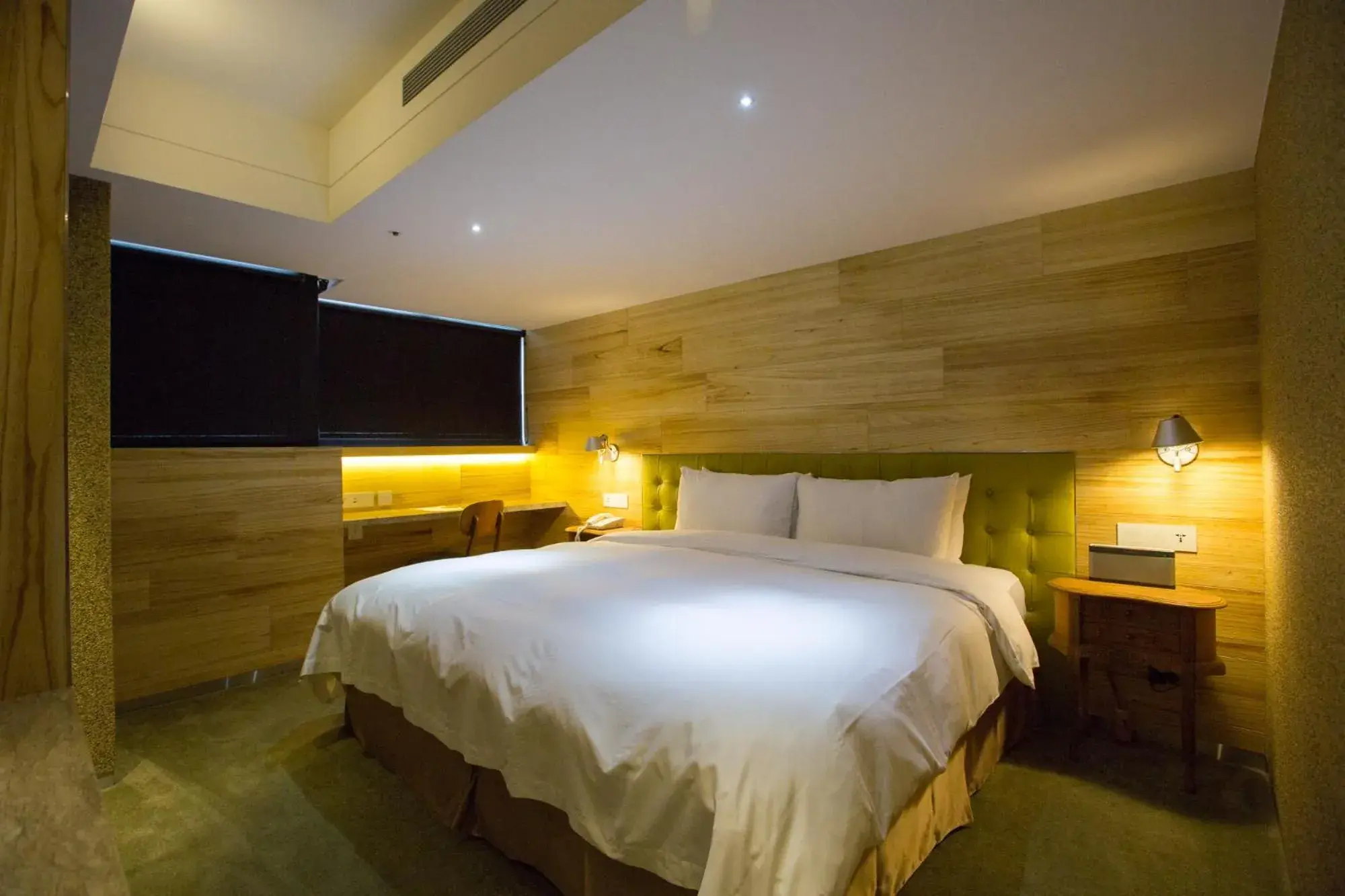 Bed in Inhouse Hotel Taichung