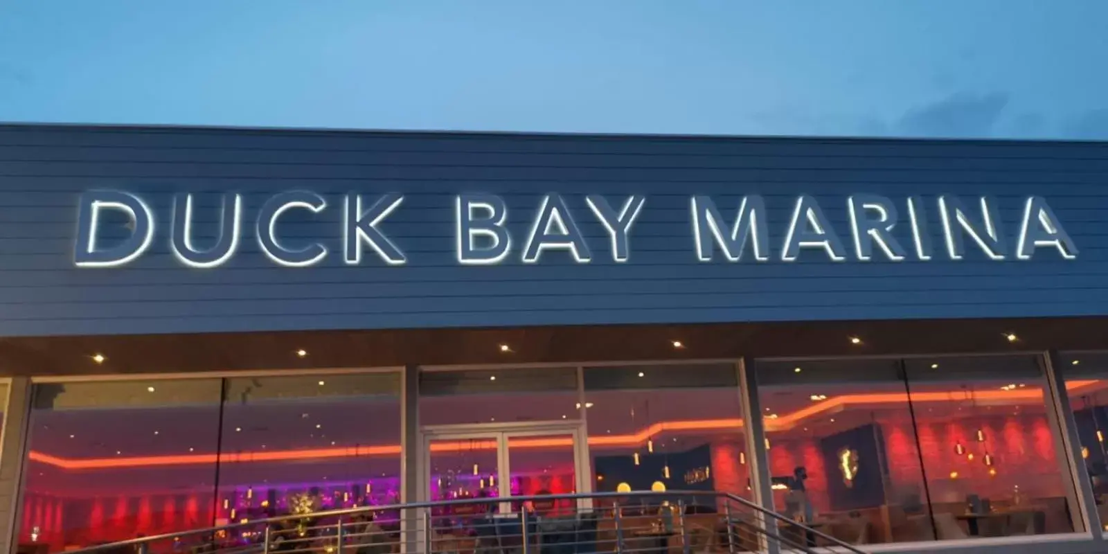 Duck Bay Hotel & Restaurant