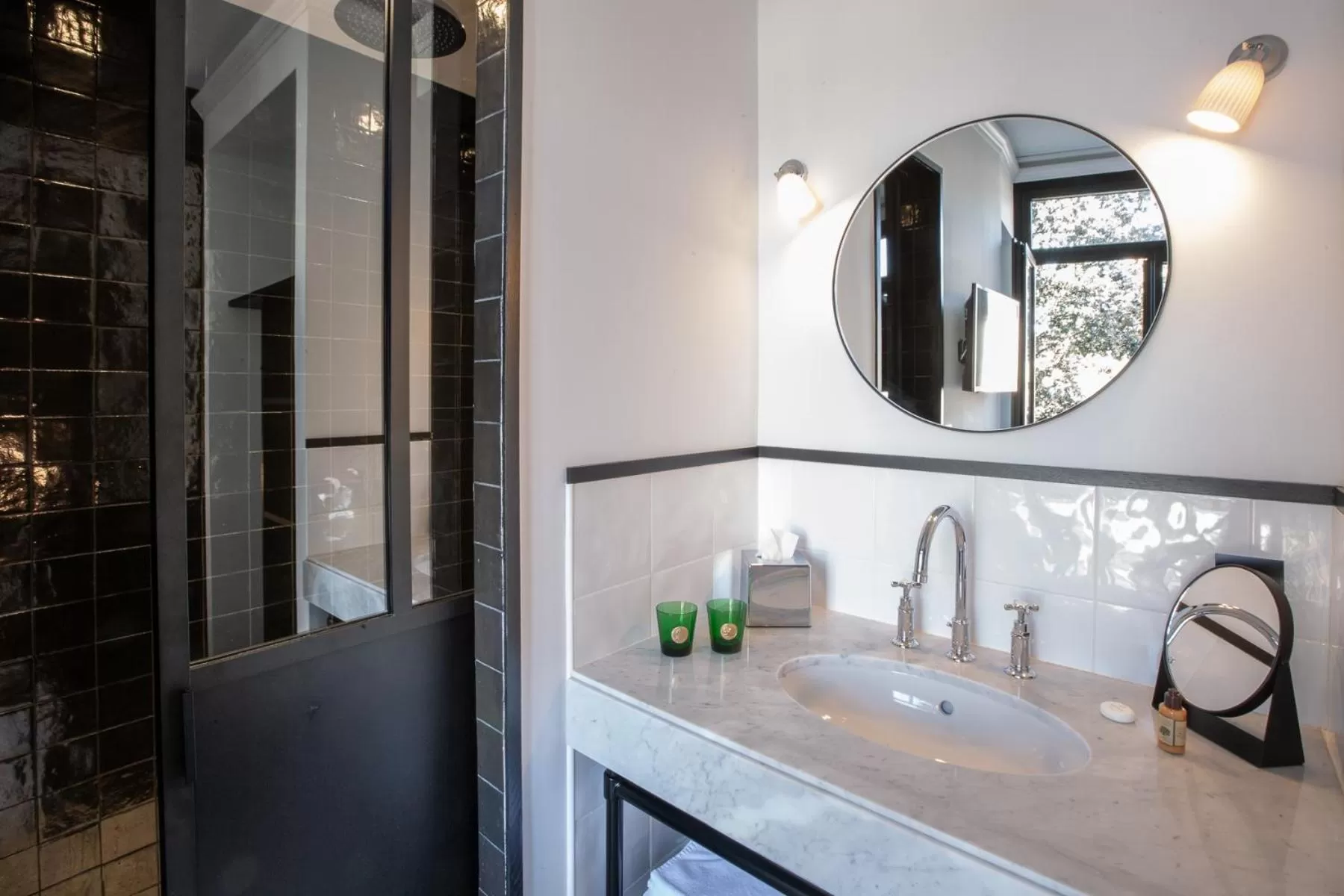 Bathroom in Hôtel & SPA Le Chêne Vert