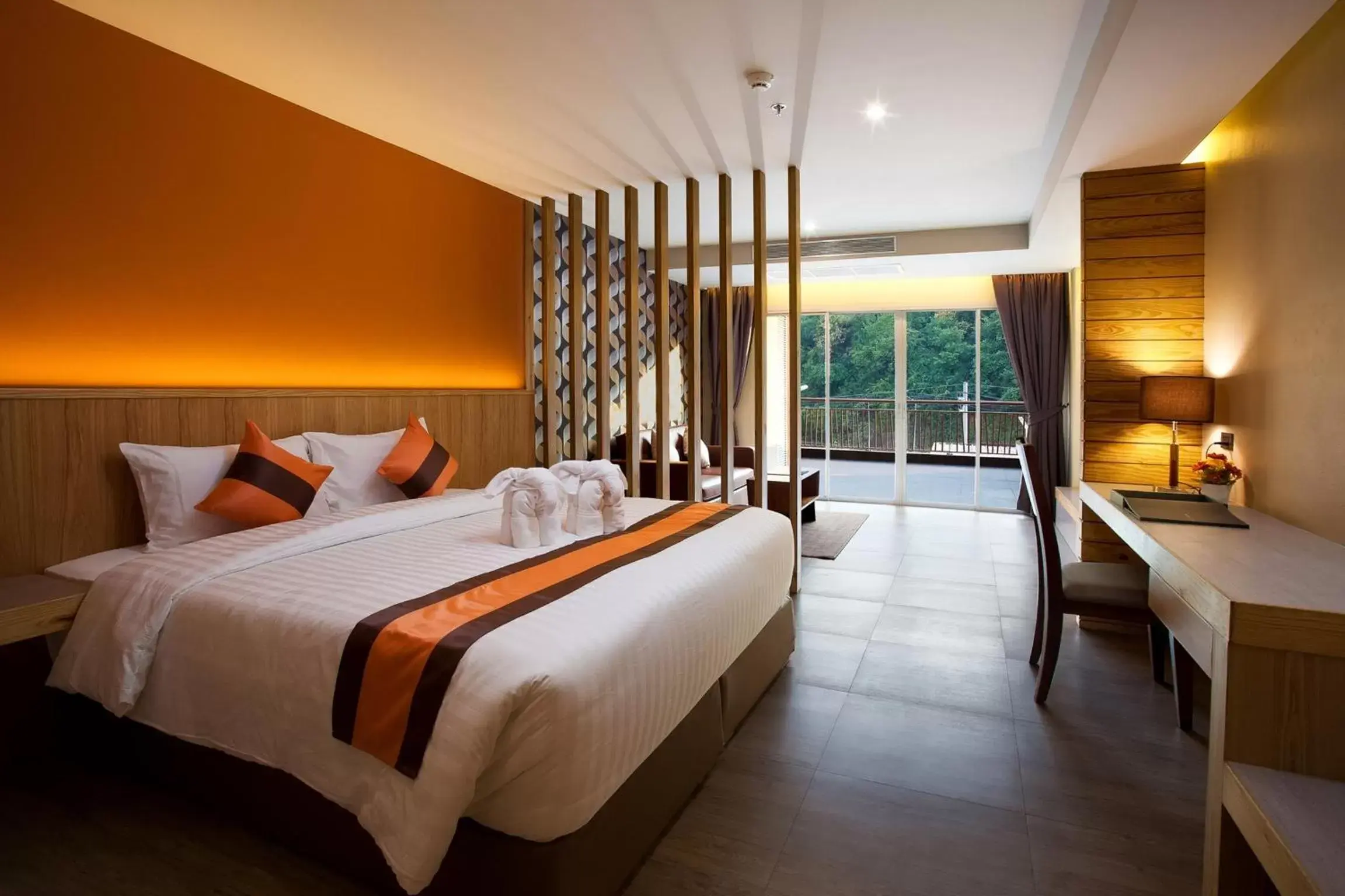Bed in Balihai Bay Pattaya