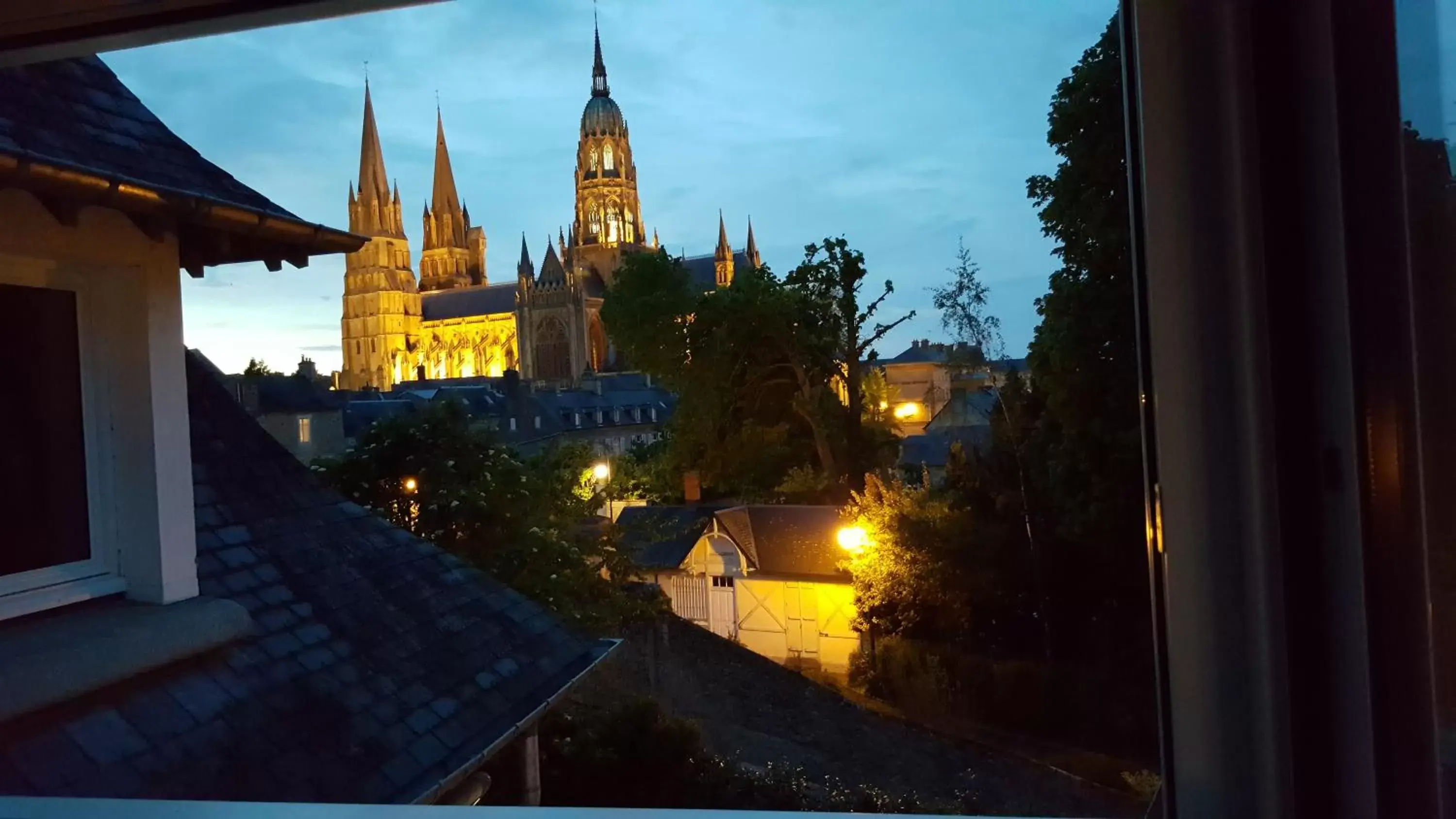 City view in Le Castel Guesthouse