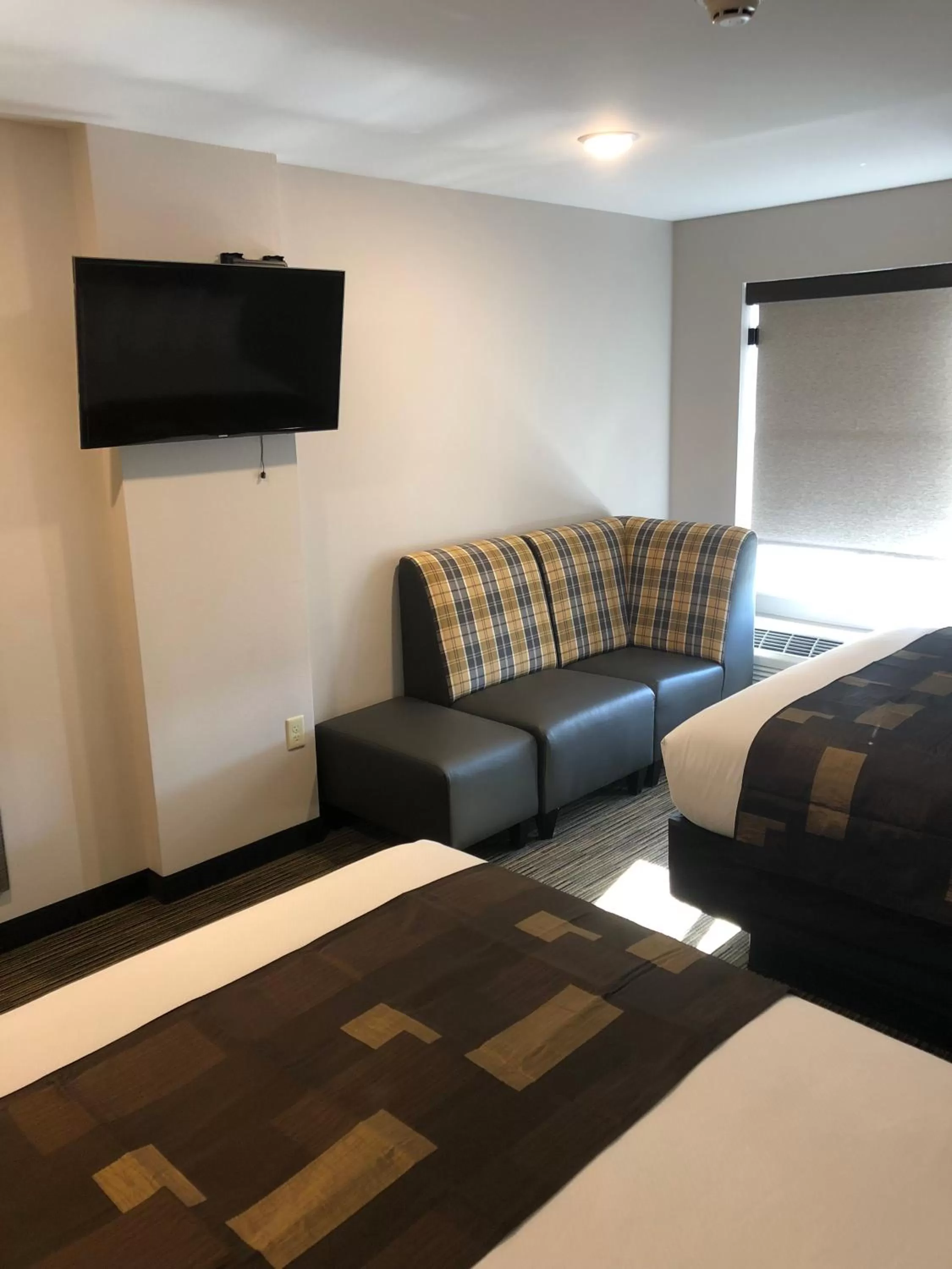 Bed in Kelly Inn West Yellowstone