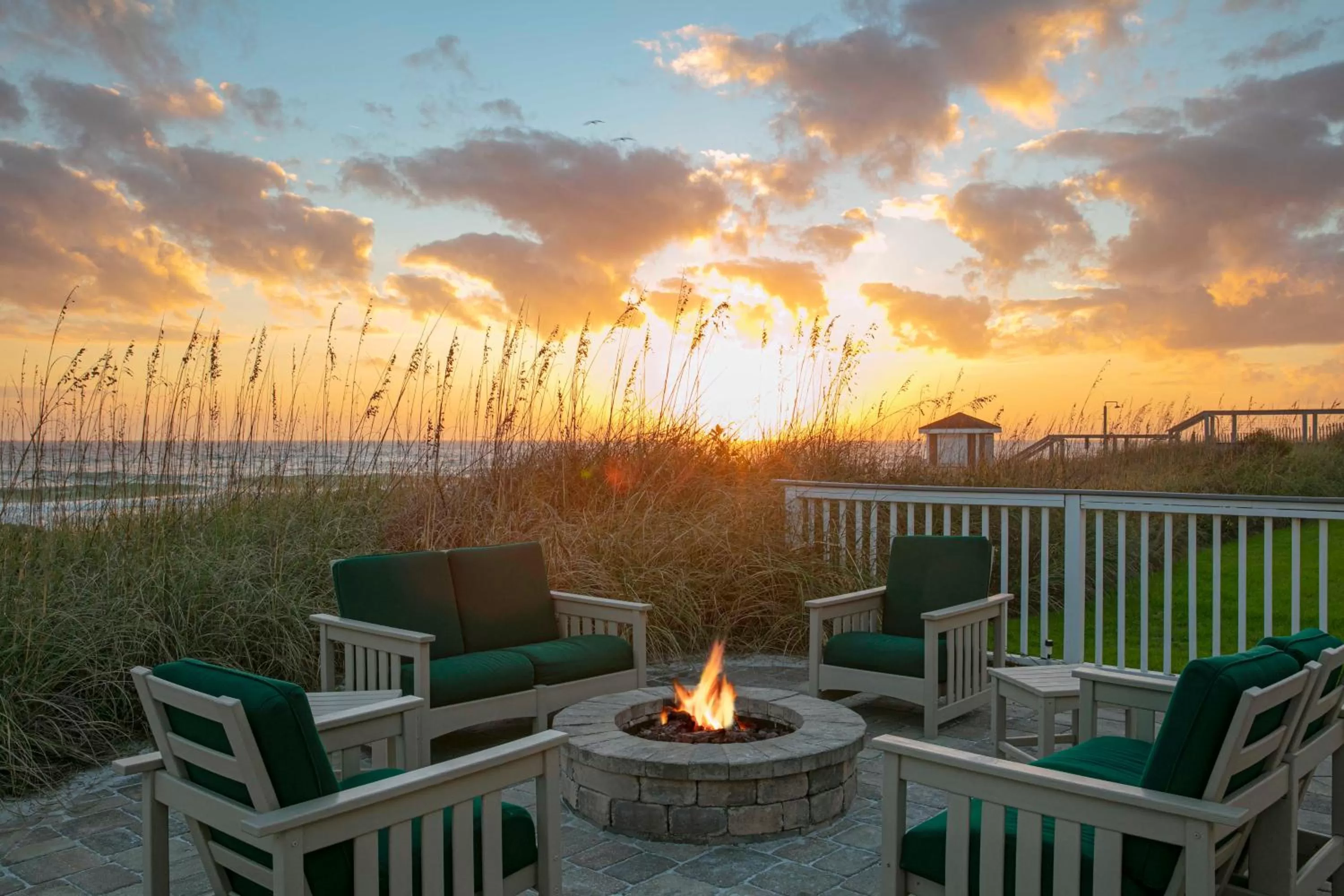 Sunrise/Sunset in Henderson Park Inn