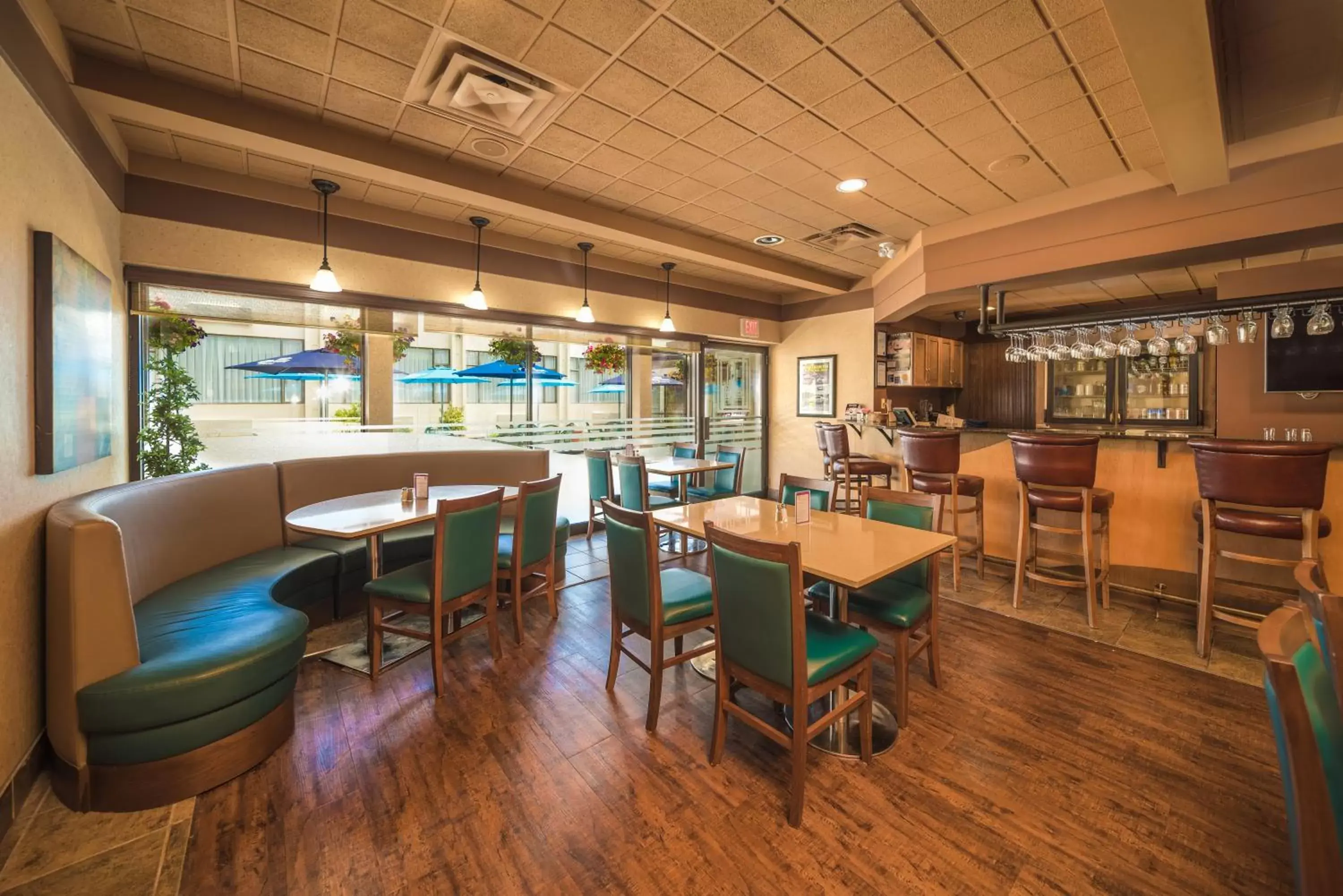 Lounge or bar, Restaurant/Places to Eat in Coast Discovery Inn