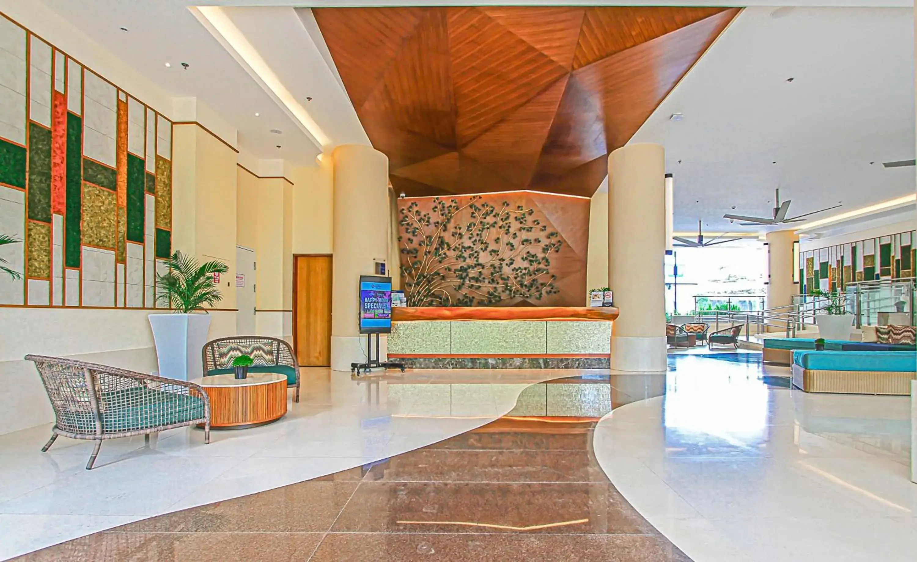 Lobby or reception in Best Western Plus The Ivywall Resort-Panglao Lobby or reception in Best Western Plus The Ivywall Resort-Panglao