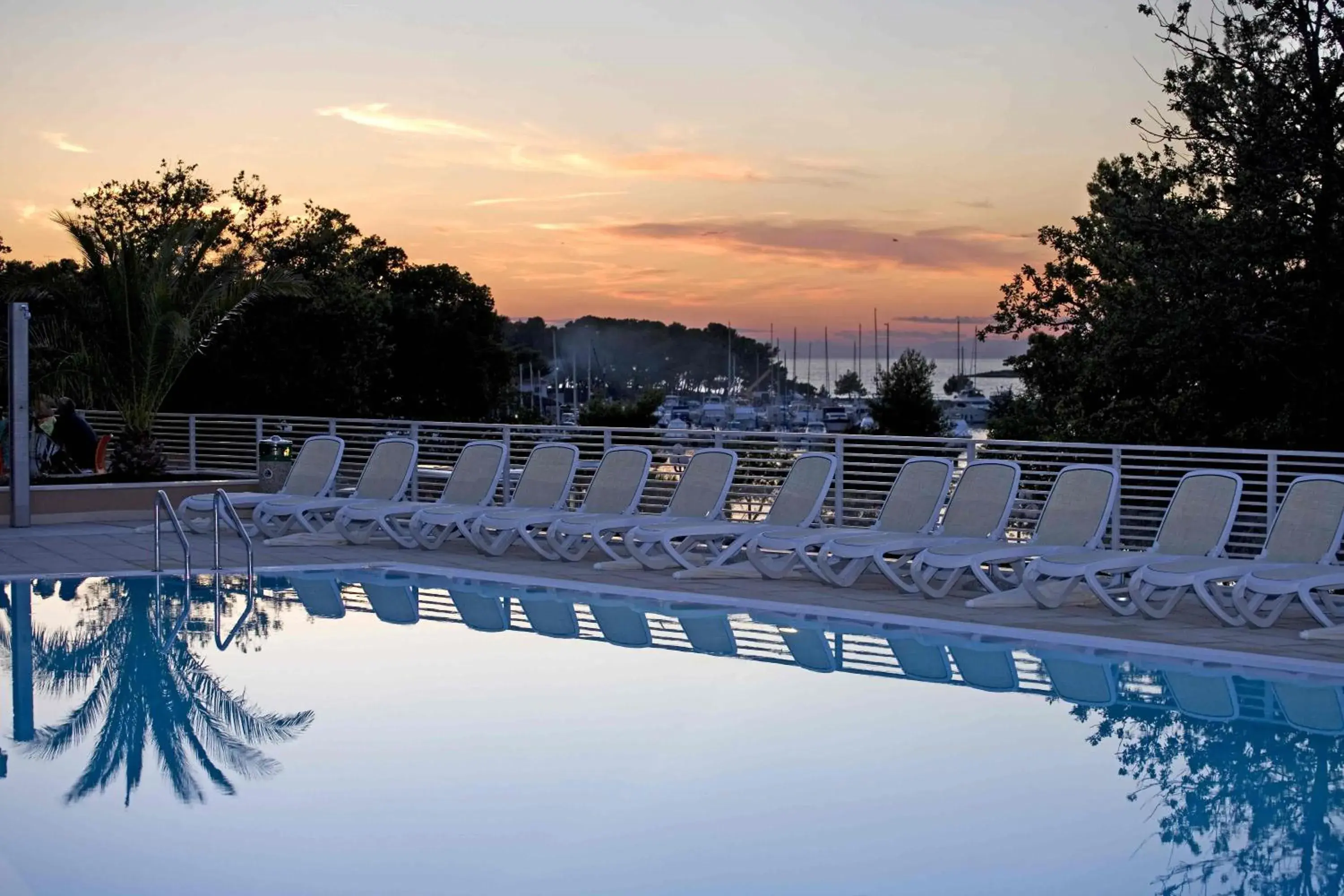 Swimming pool, Sunrise/Sunset in Hotel Molindrio Plava Laguna