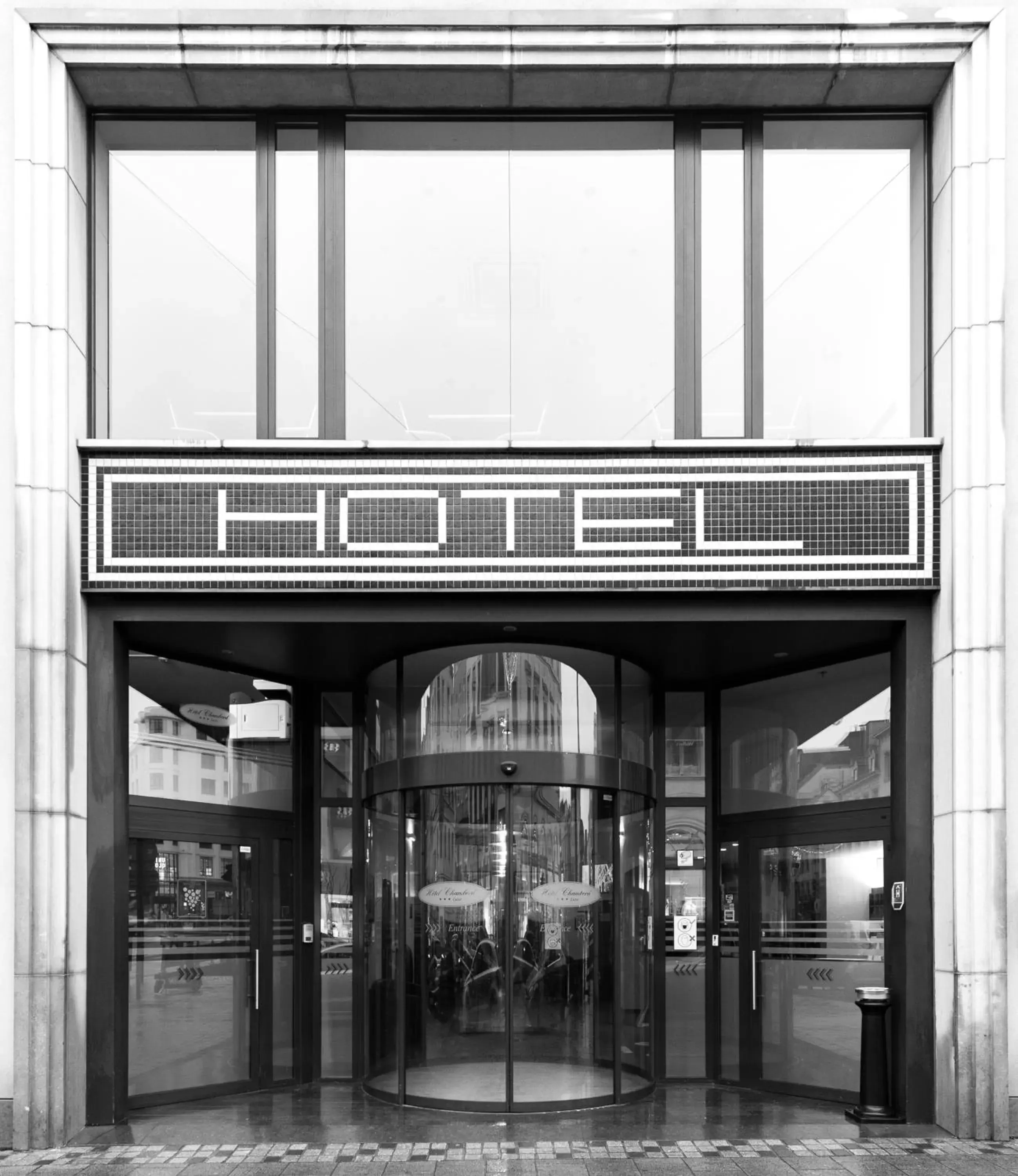Facade/entrance in Hotel Chambord