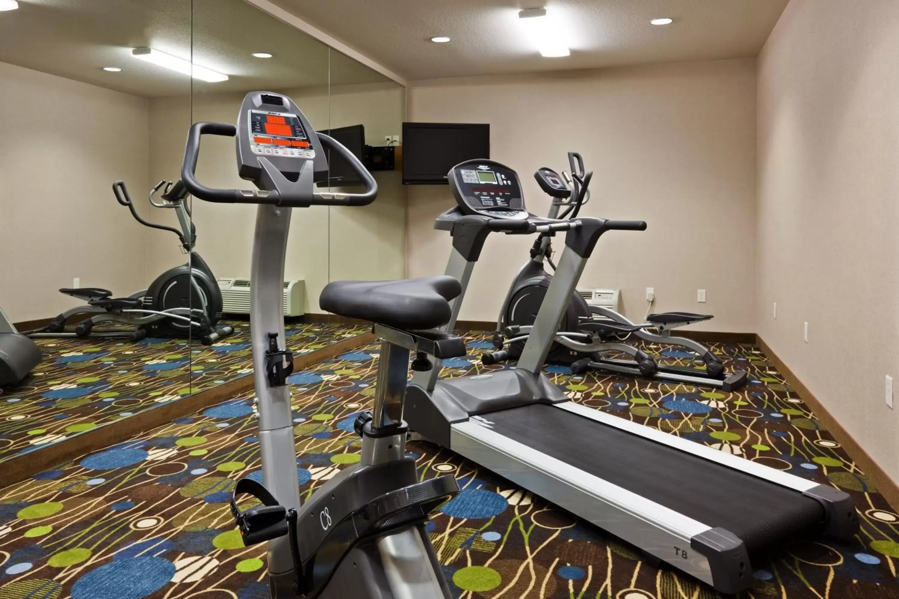Fitness centre/facilities, Fitness Center/Facilities in Holiday Inn Express Hotel & Suites Antigo, an IHG Hotel