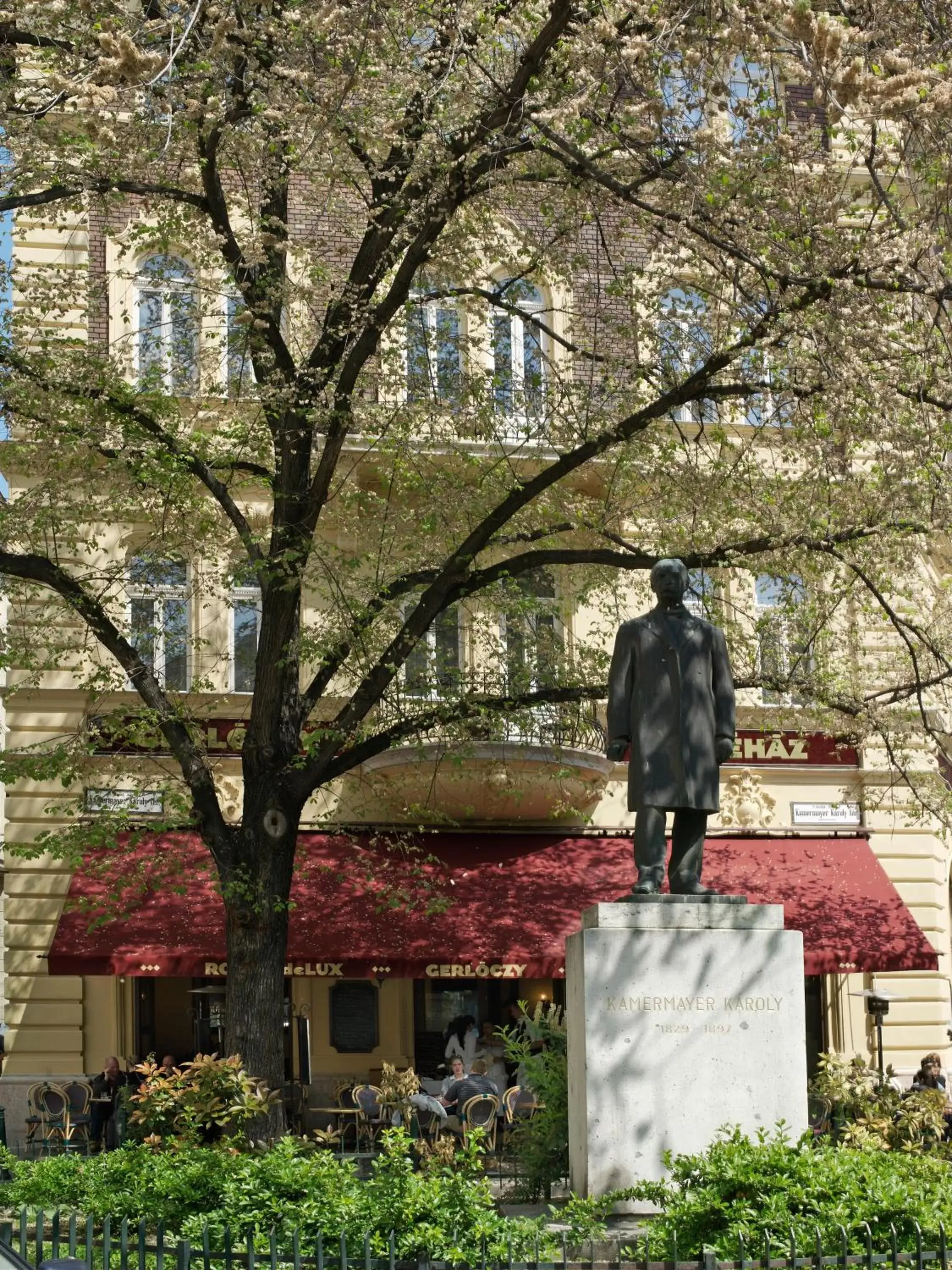 Facade/entrance, Property Building in Gerlóczy Boutique Hotel