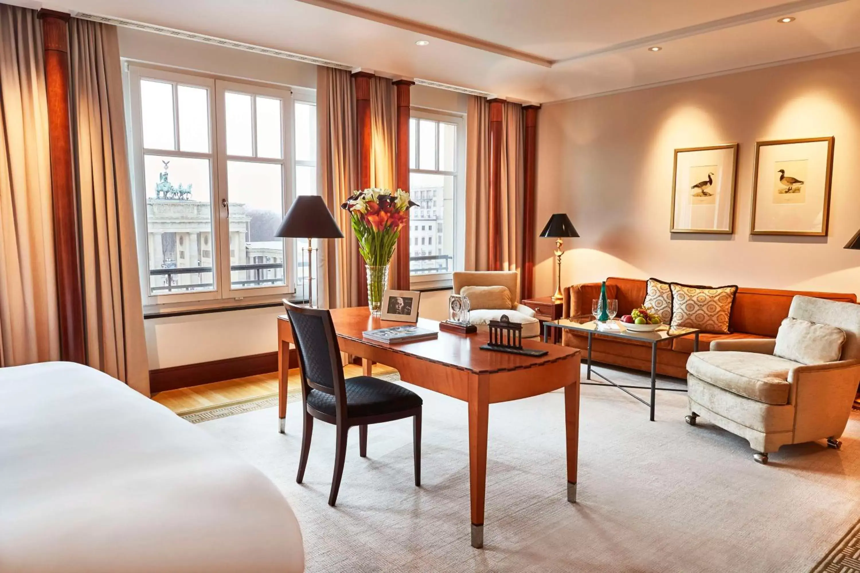 Photo of the whole room, Seating Area in Hotel Adlon Kempinski Berlin