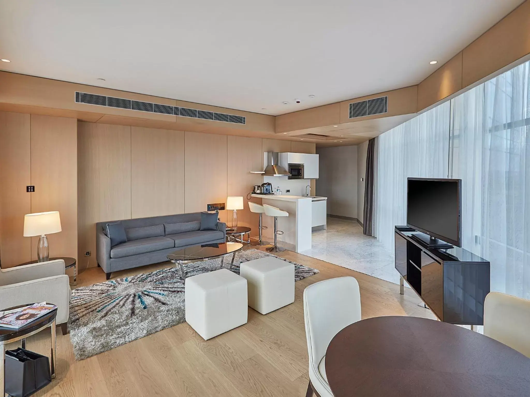 Living room, Lounge/Bar in Wyndham Grand Istanbul Levent